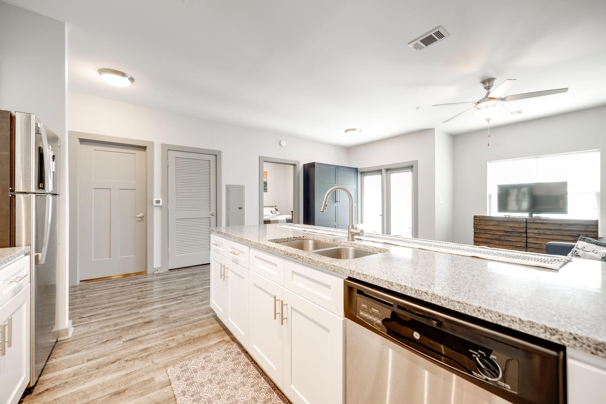 782 Riverfront Parkway, 319