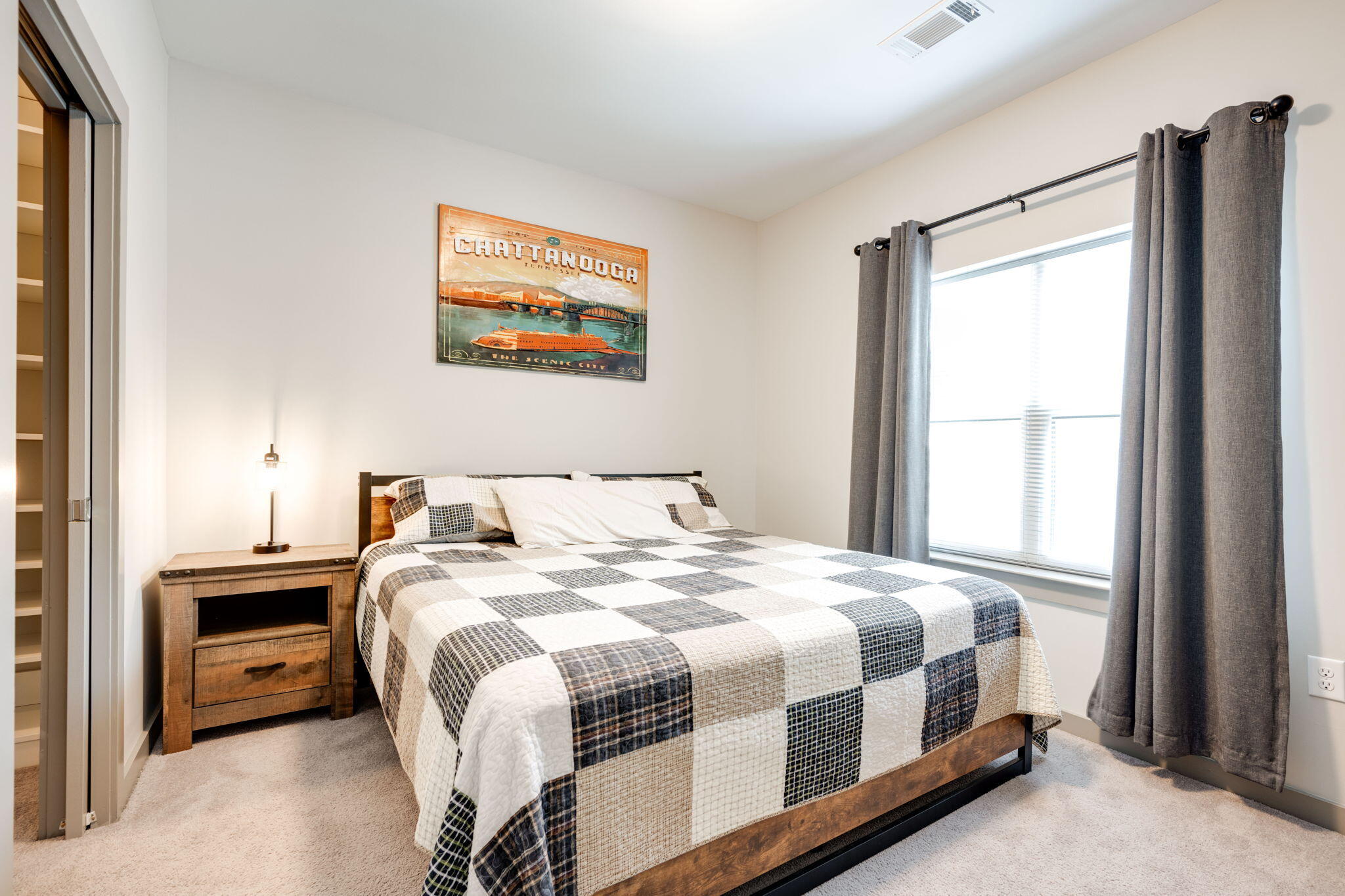 782 Riverfront Parkway, 319