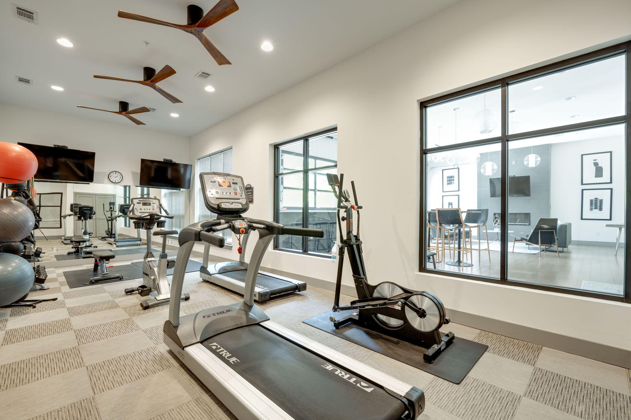 782 Riverfront Parkway, 319