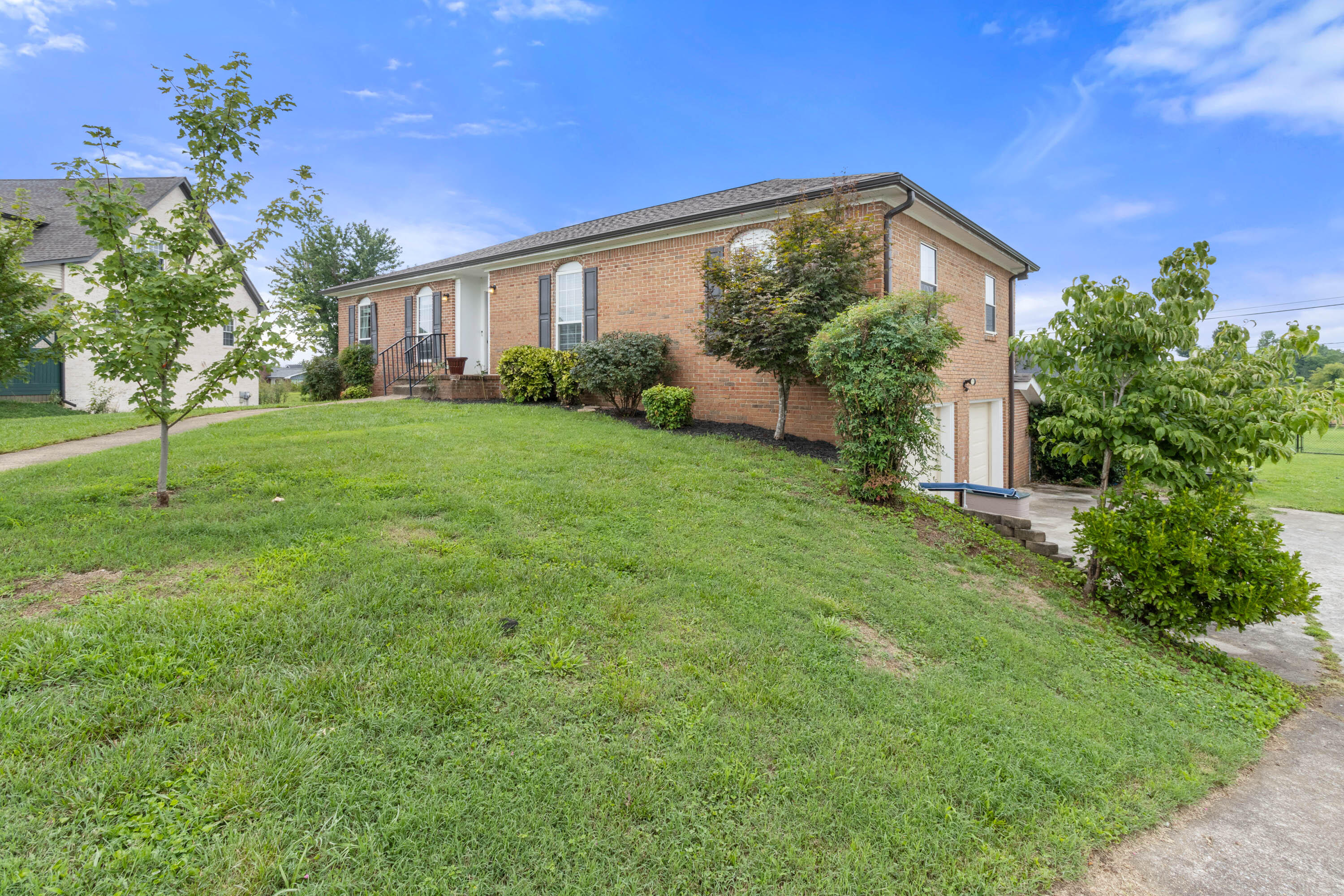 8126 Holly Crest Drive