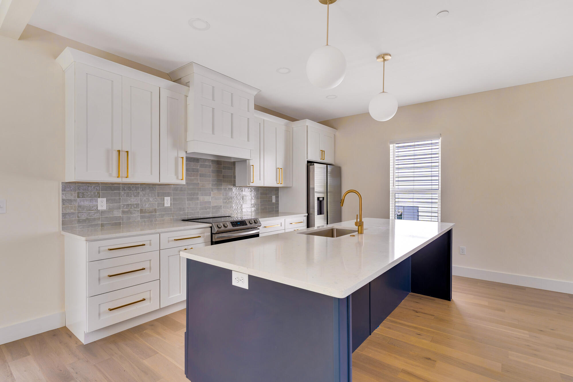 525 Oneal Street, A