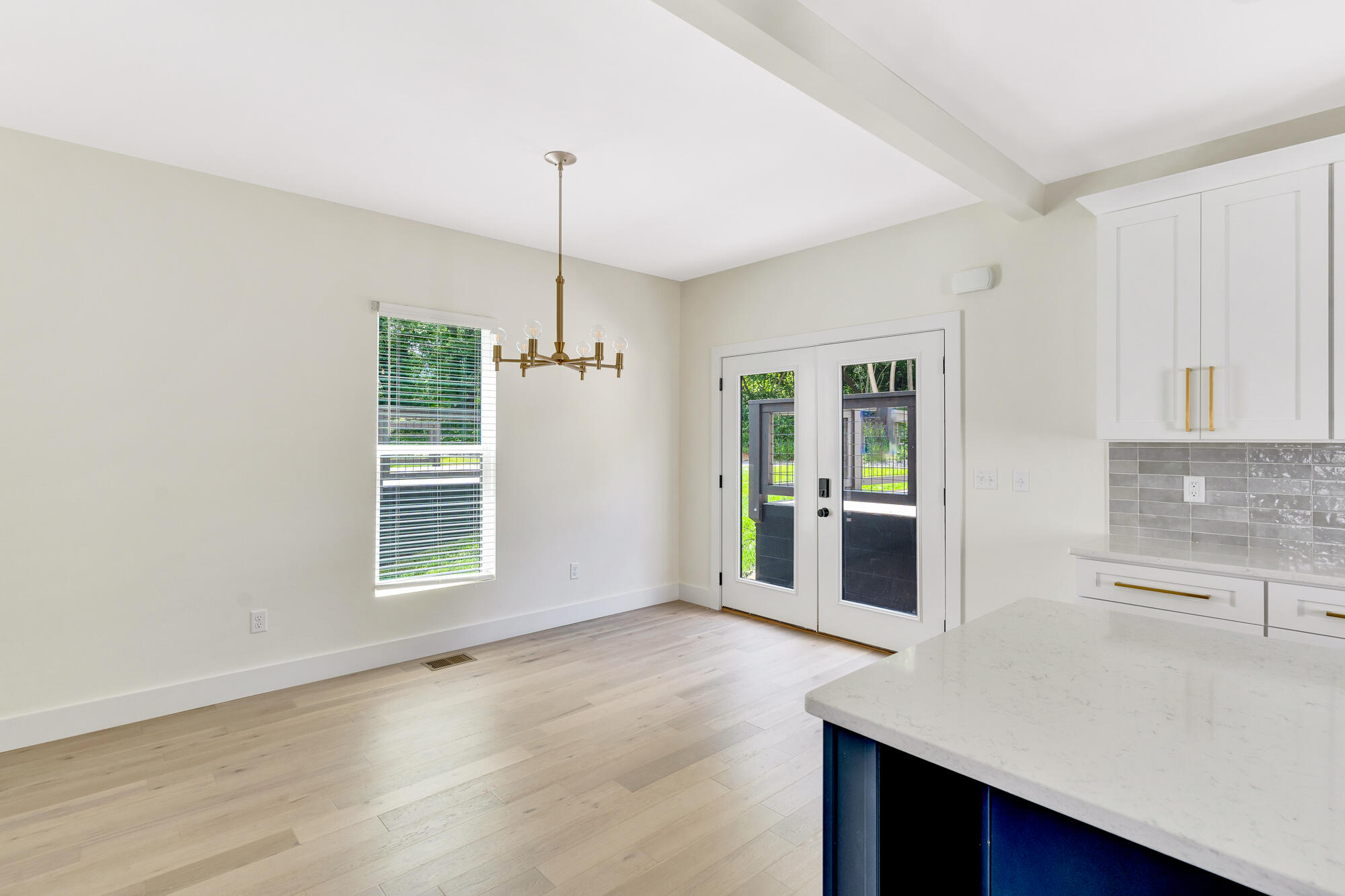 525 Oneal Street, A