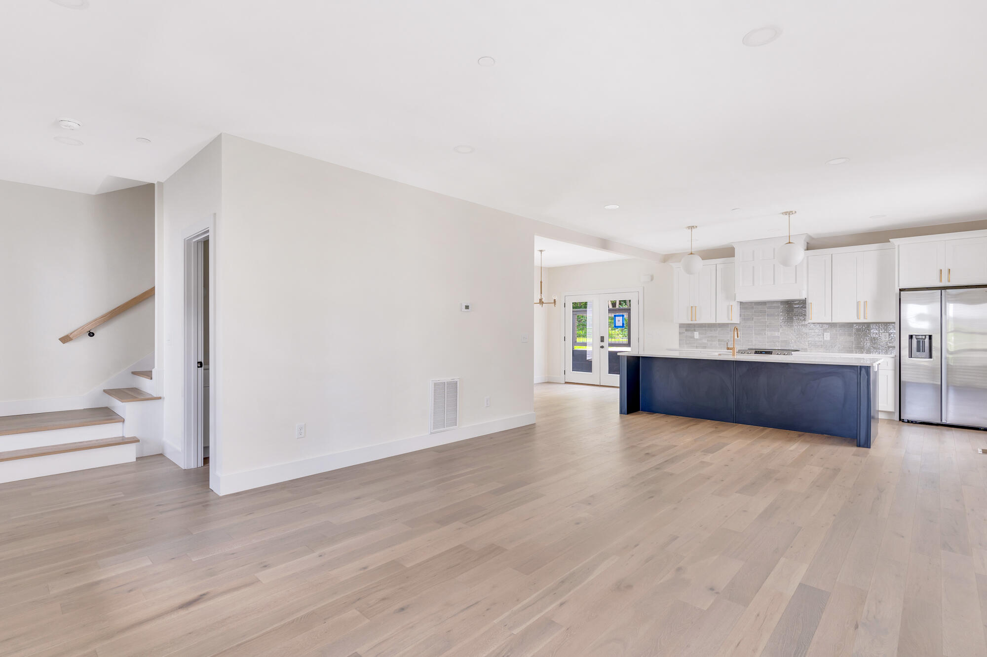 525 Oneal Street, A