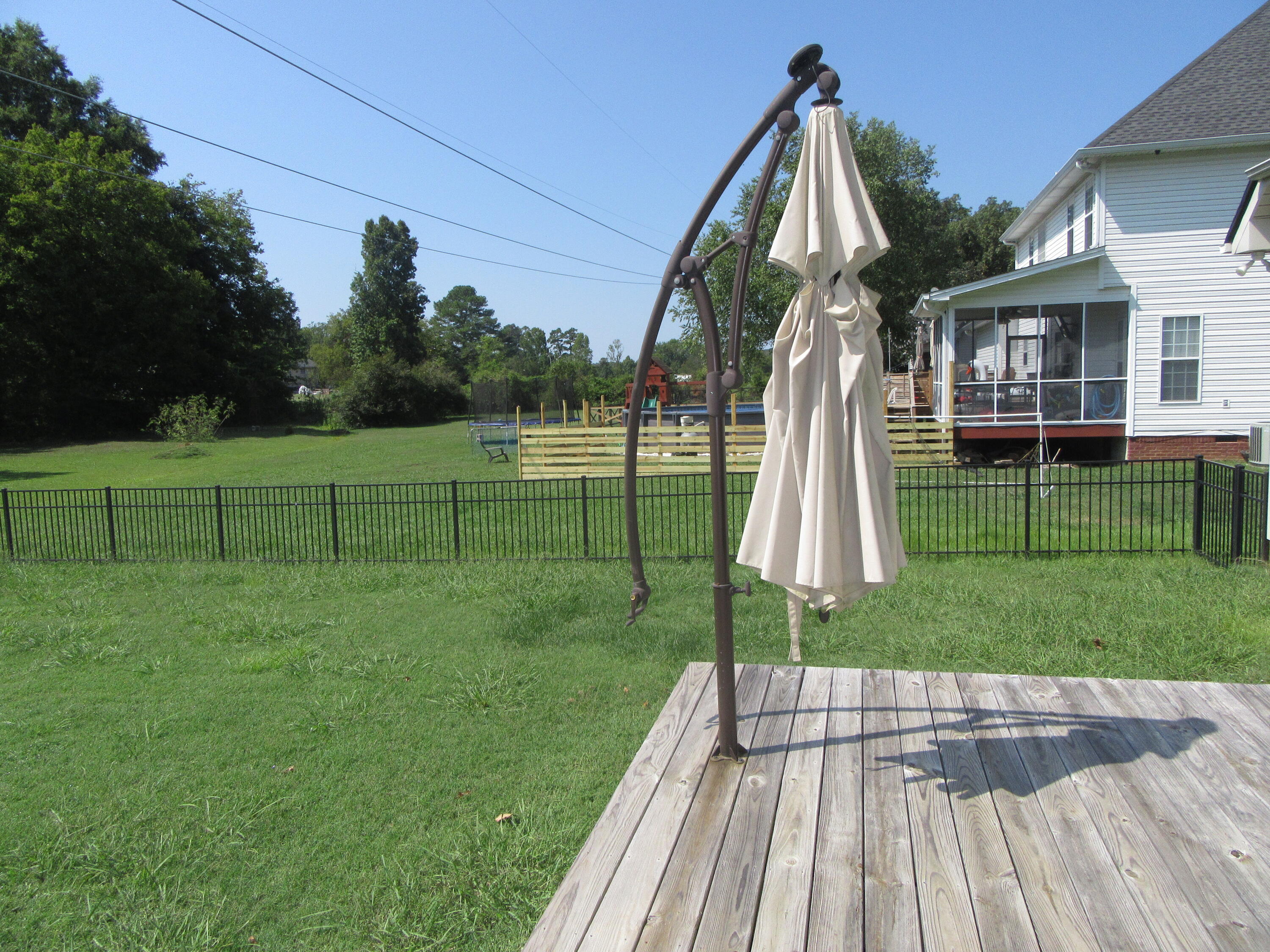 8664 Streamside Drive