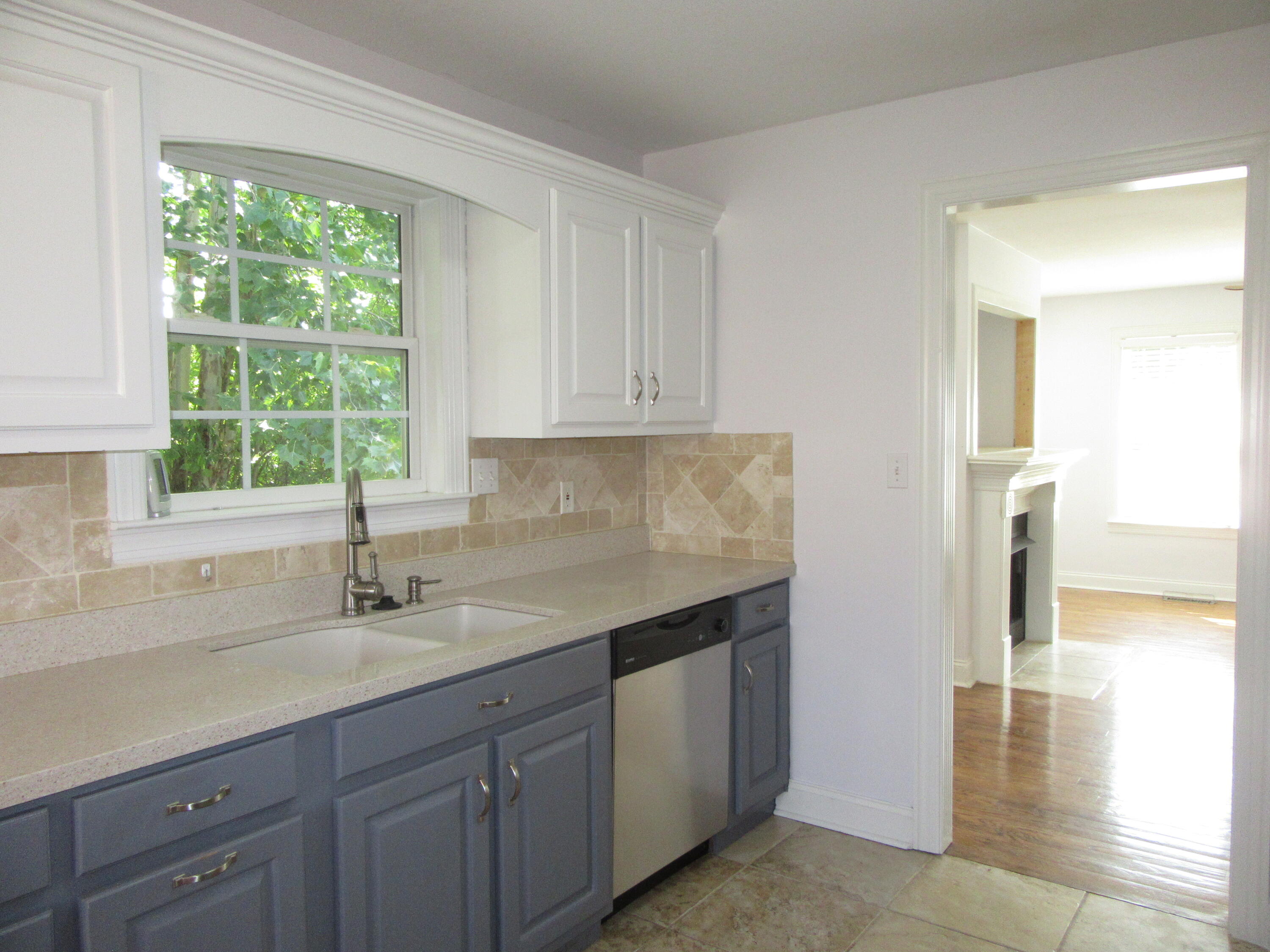 8664 Streamside Drive