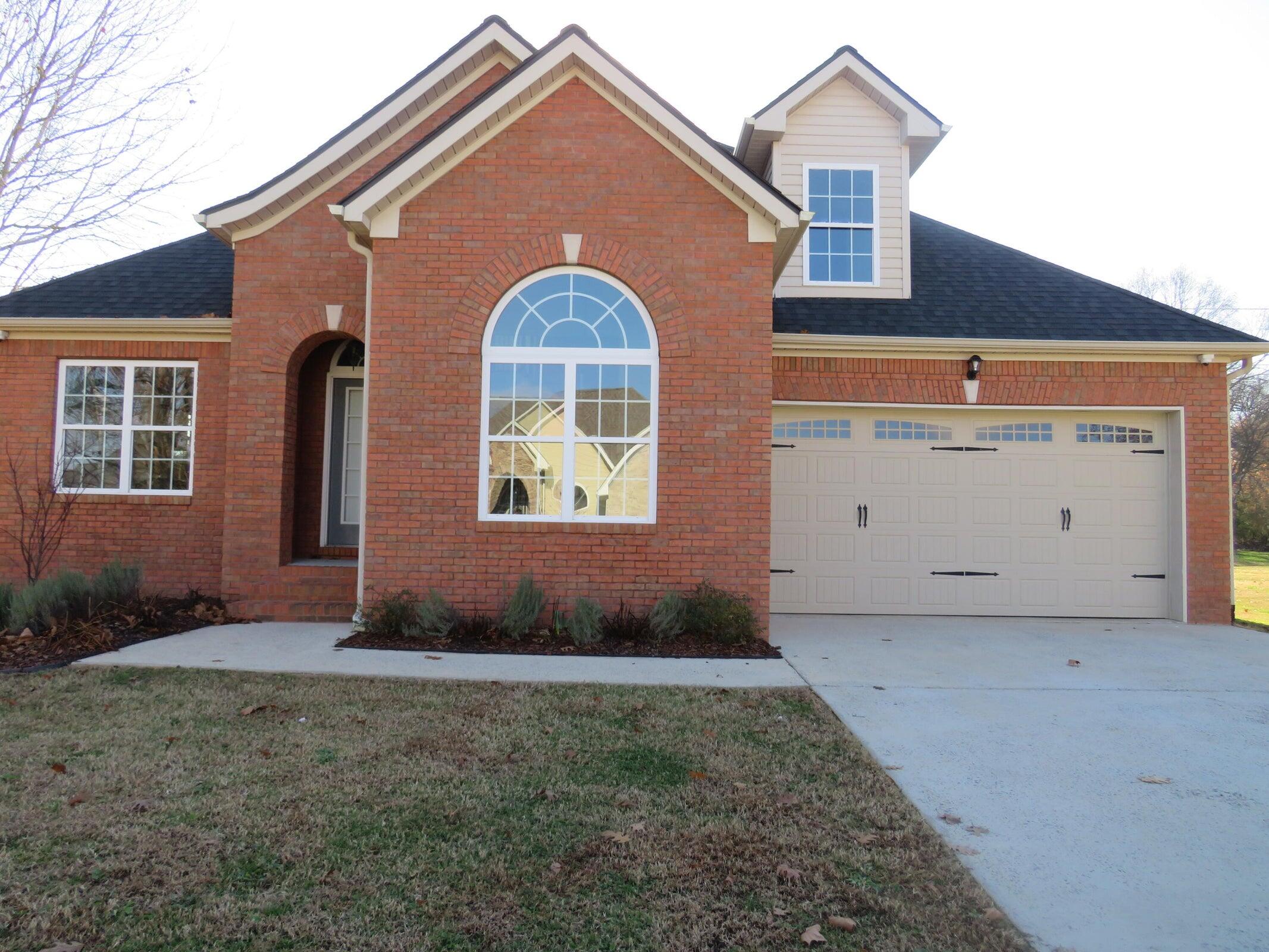 8664 Streamside Drive