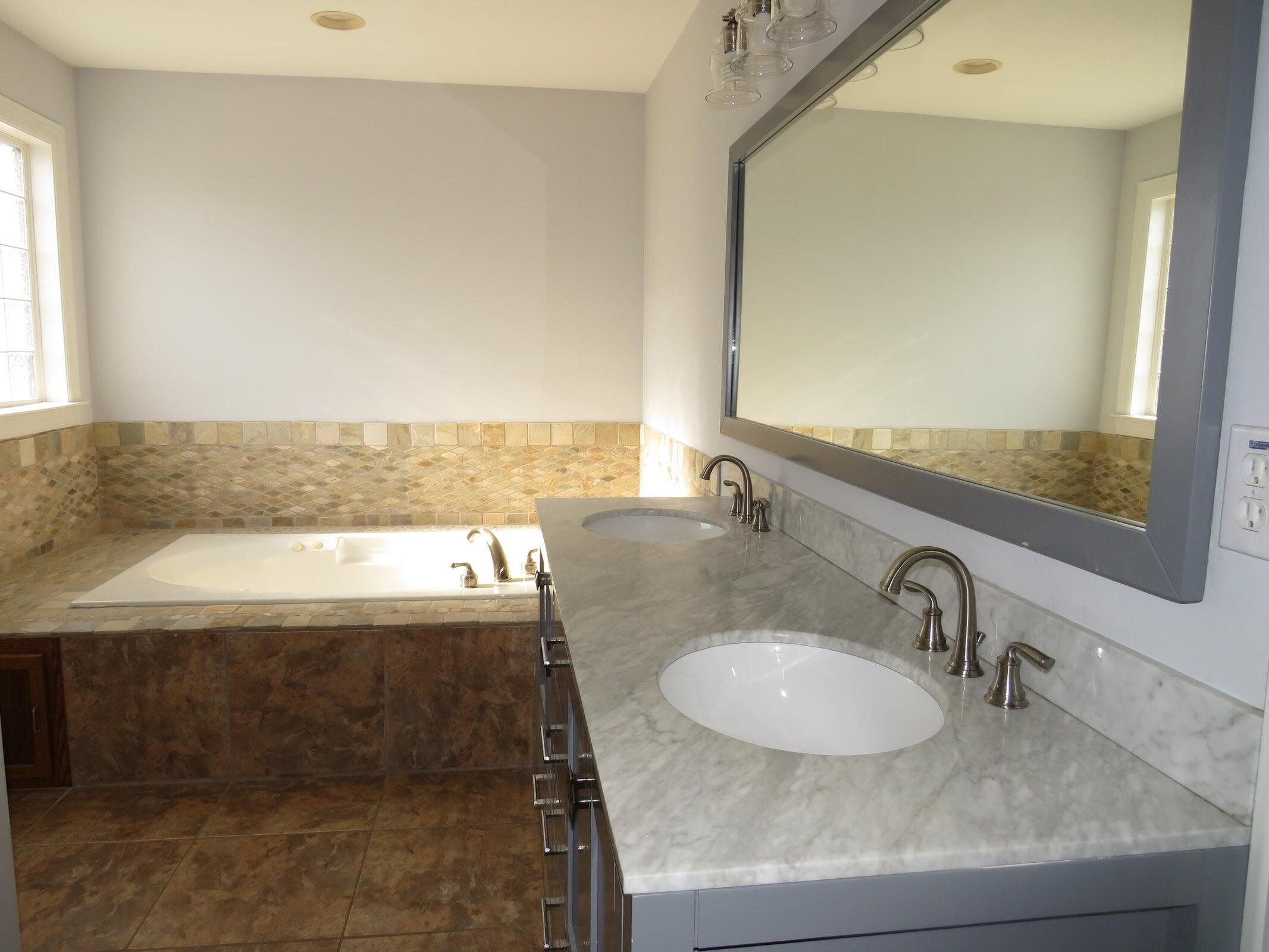 8664 Streamside Drive