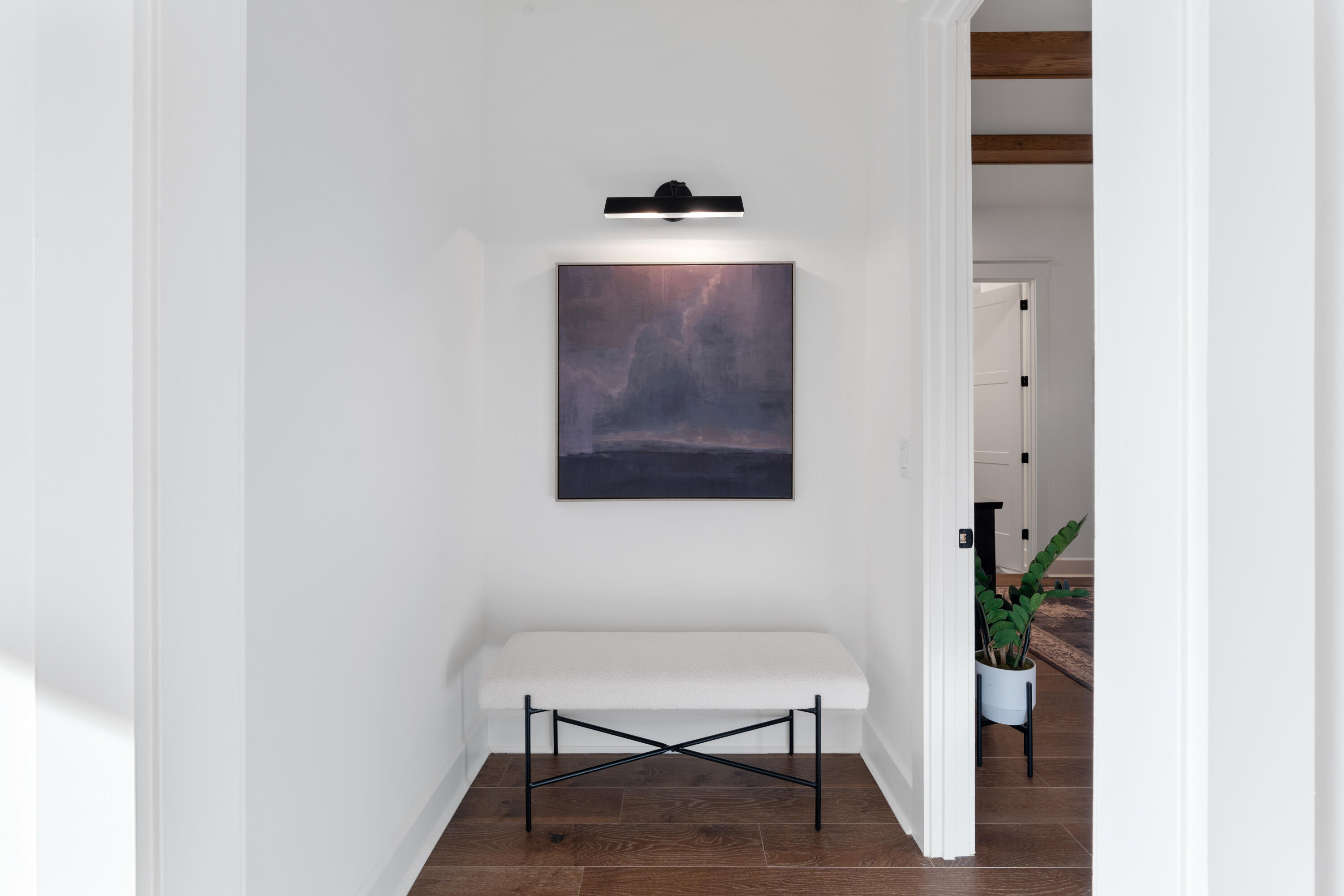 423 Sun Valley Road, 702