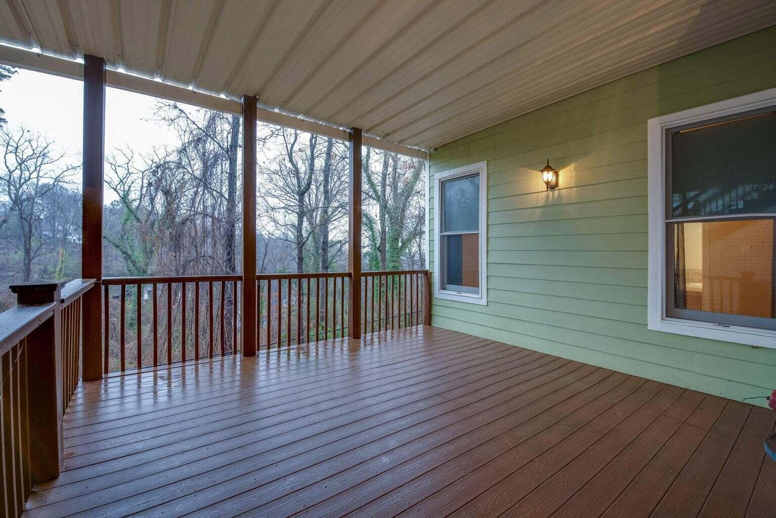 1007 E Dallas Road