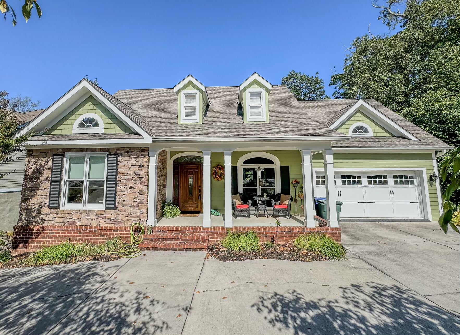 1007 E Dallas Road