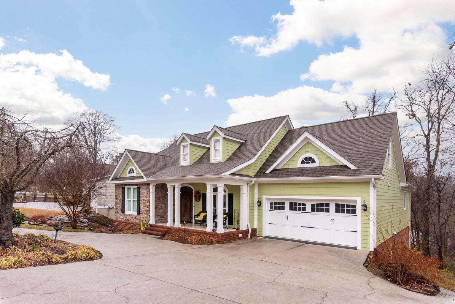 1007 E Dallas Road