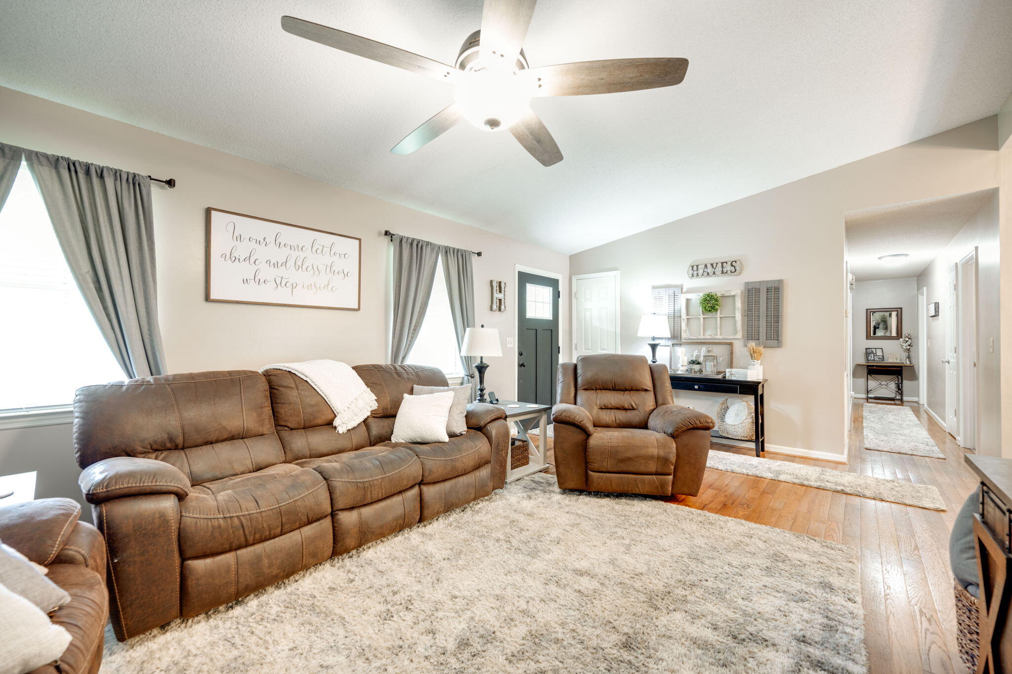 7016 Cedar Crest Circle