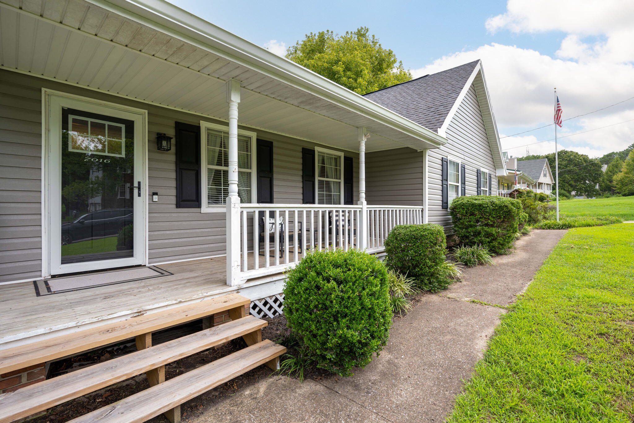 7016 Cedar Crest Circle