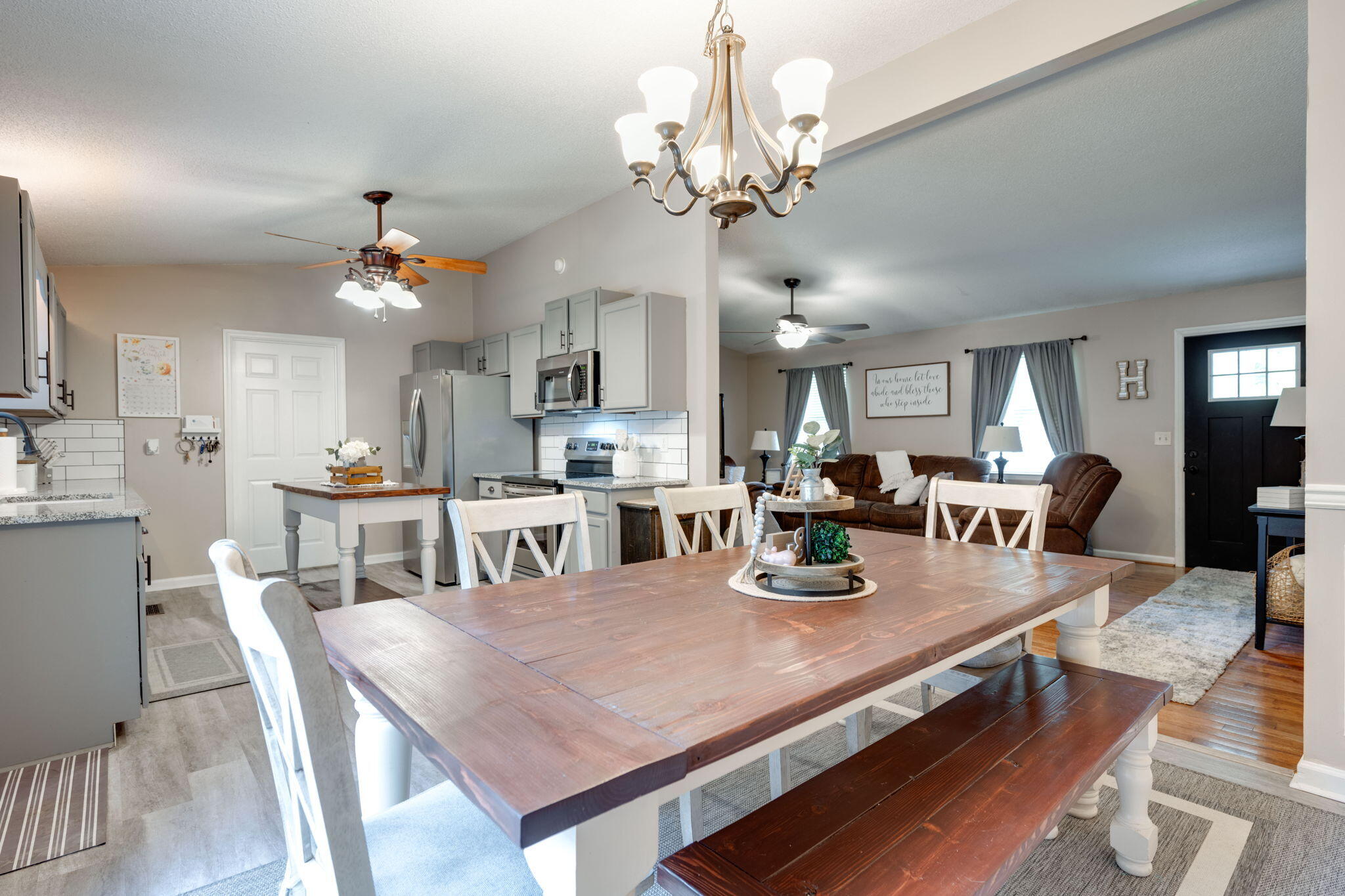 7016 Cedar Crest Circle