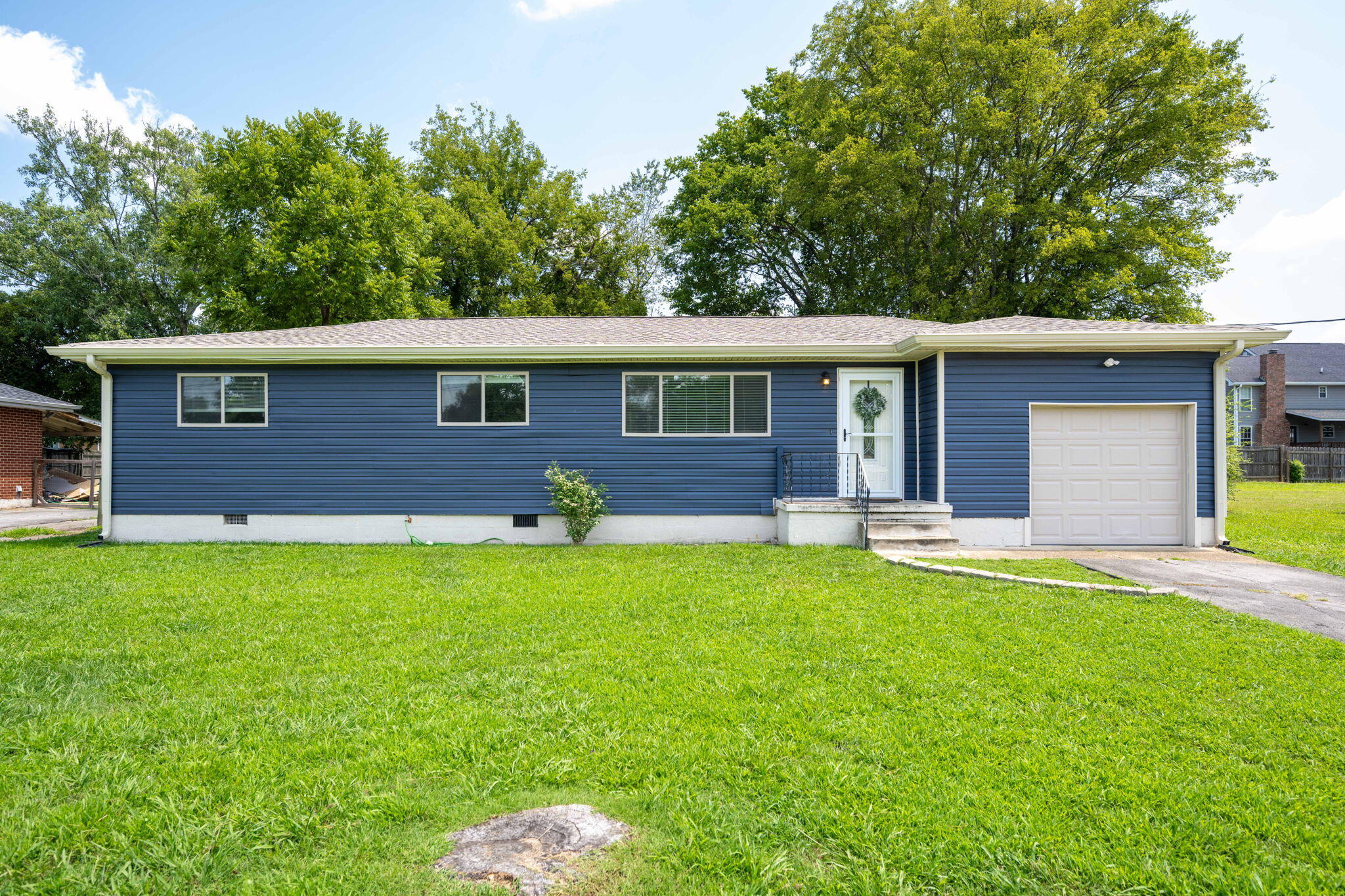82 Elaine Circle