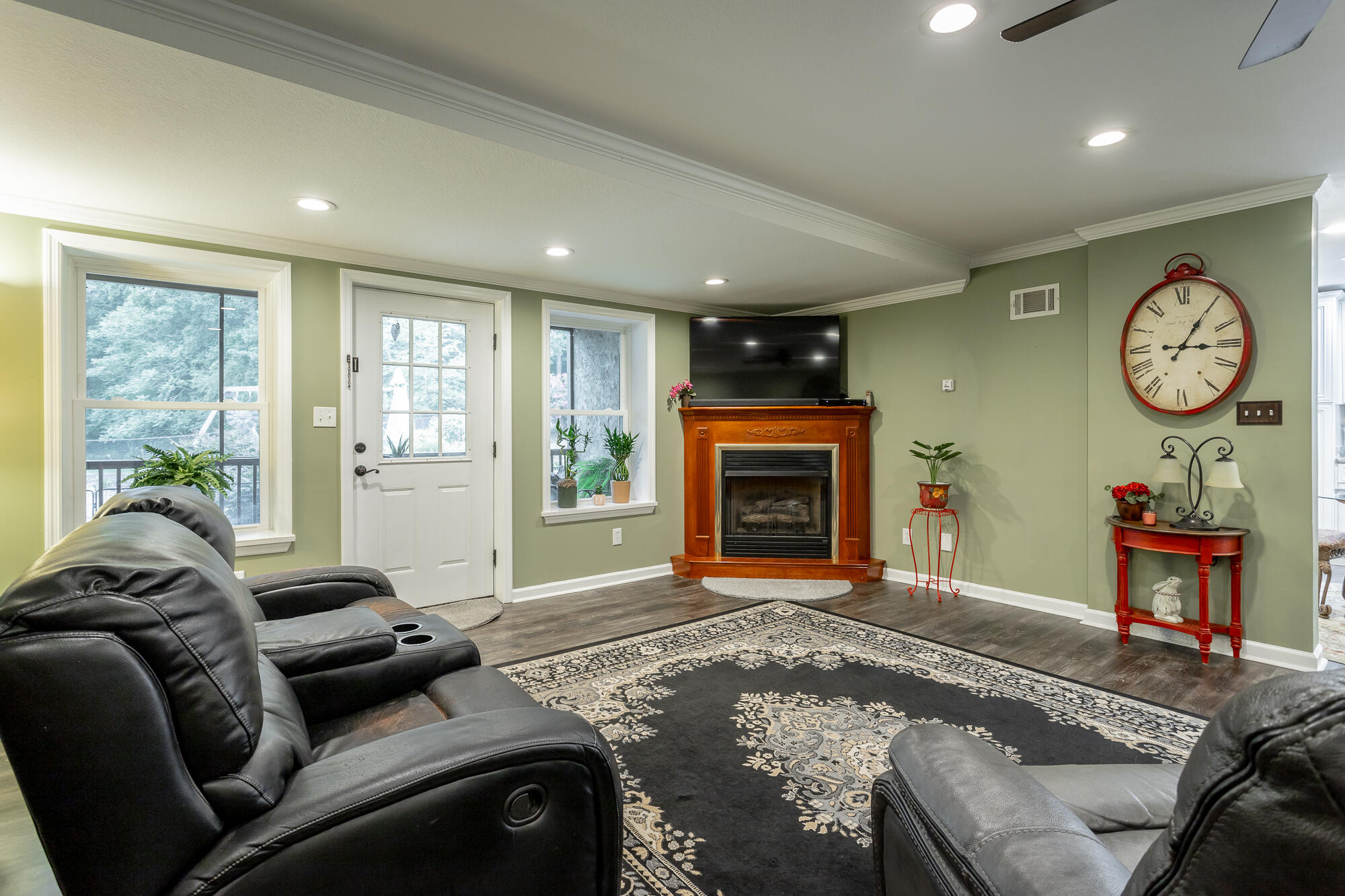 714 Dailey Hill Road