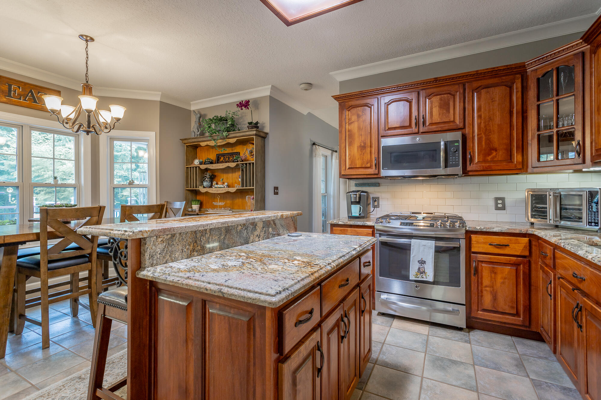 714 Dailey Hill Road