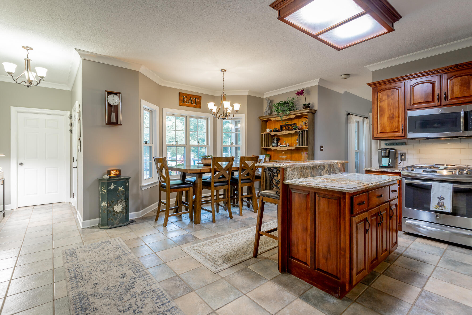 714 Dailey Hill Road