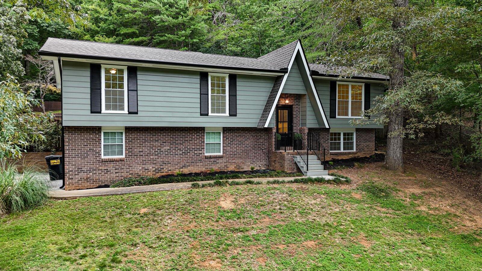 7610 Cove Ridge Drive