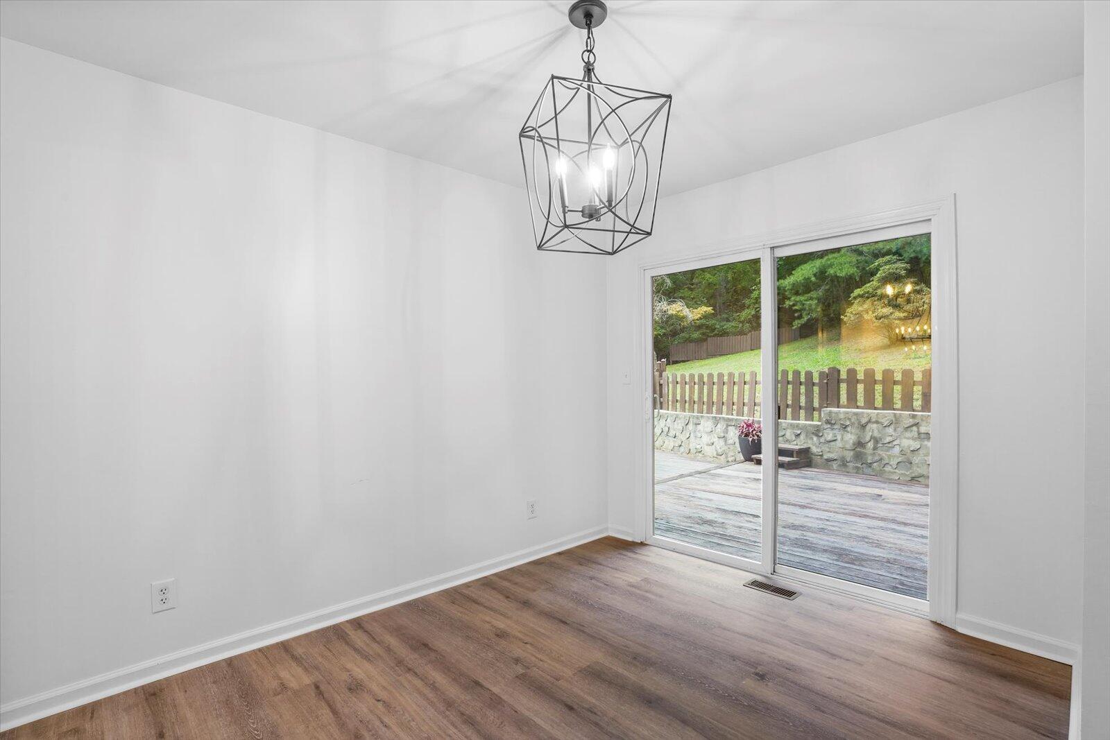 7610 Cove Ridge Drive