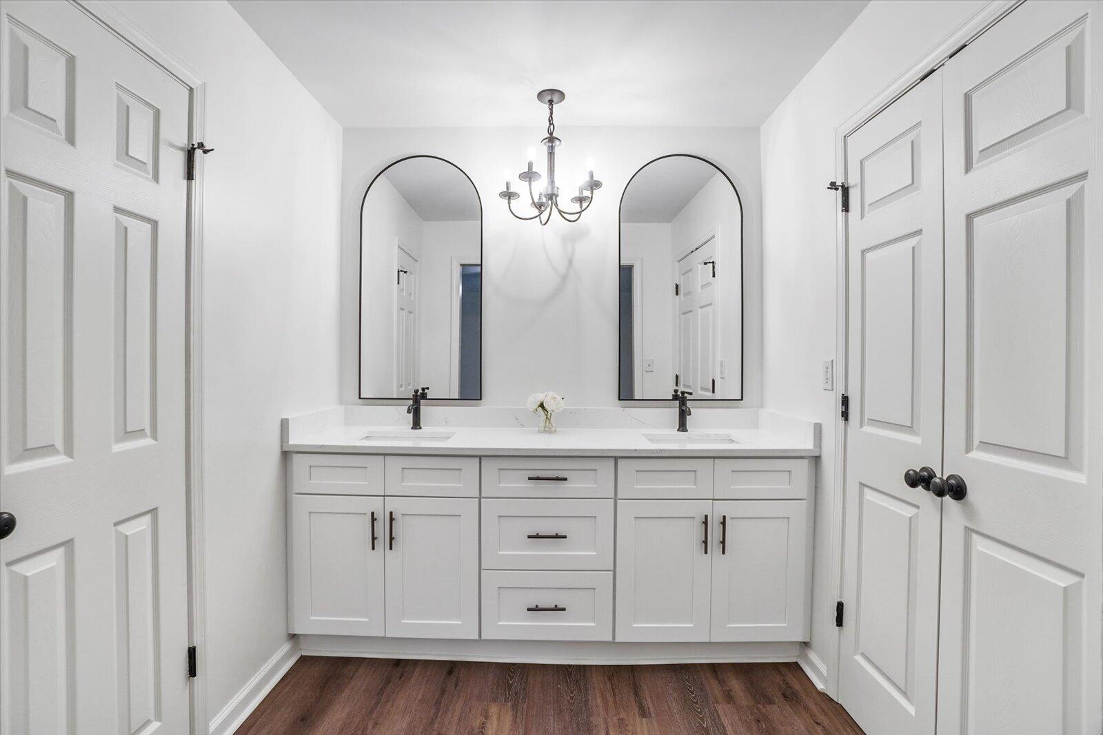 7610 Cove Ridge Drive