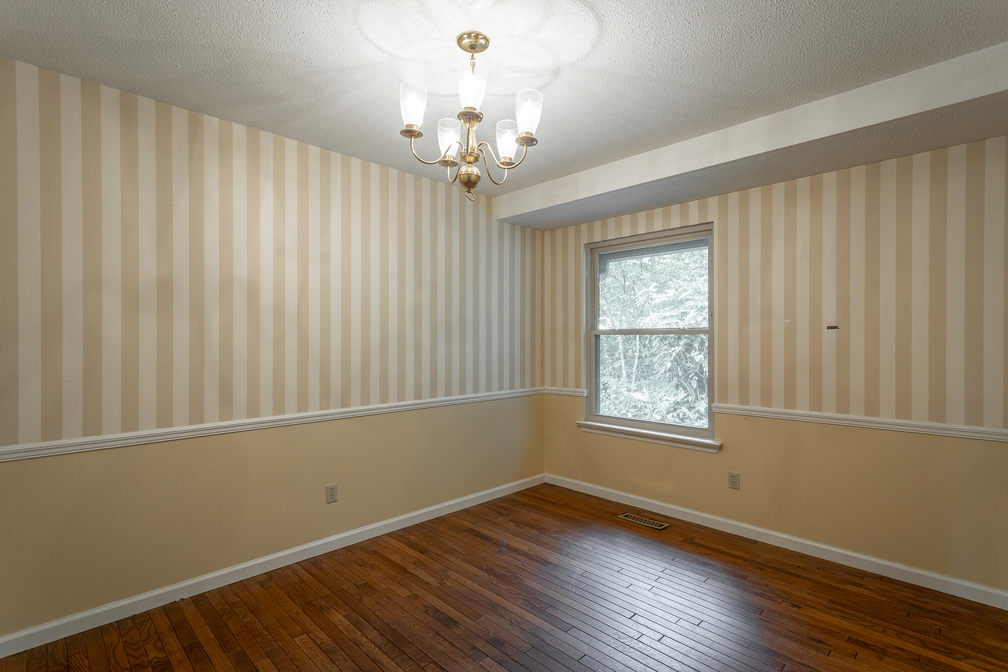 501 Glenn Lane