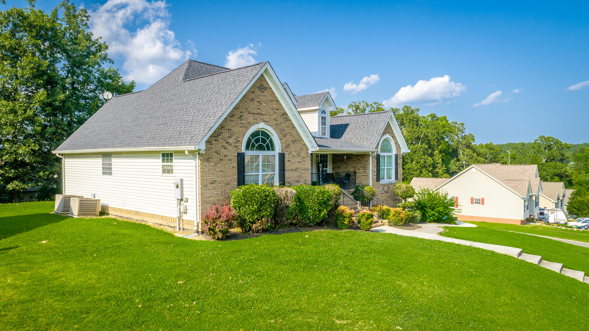 646 Hidden Oaks Drive