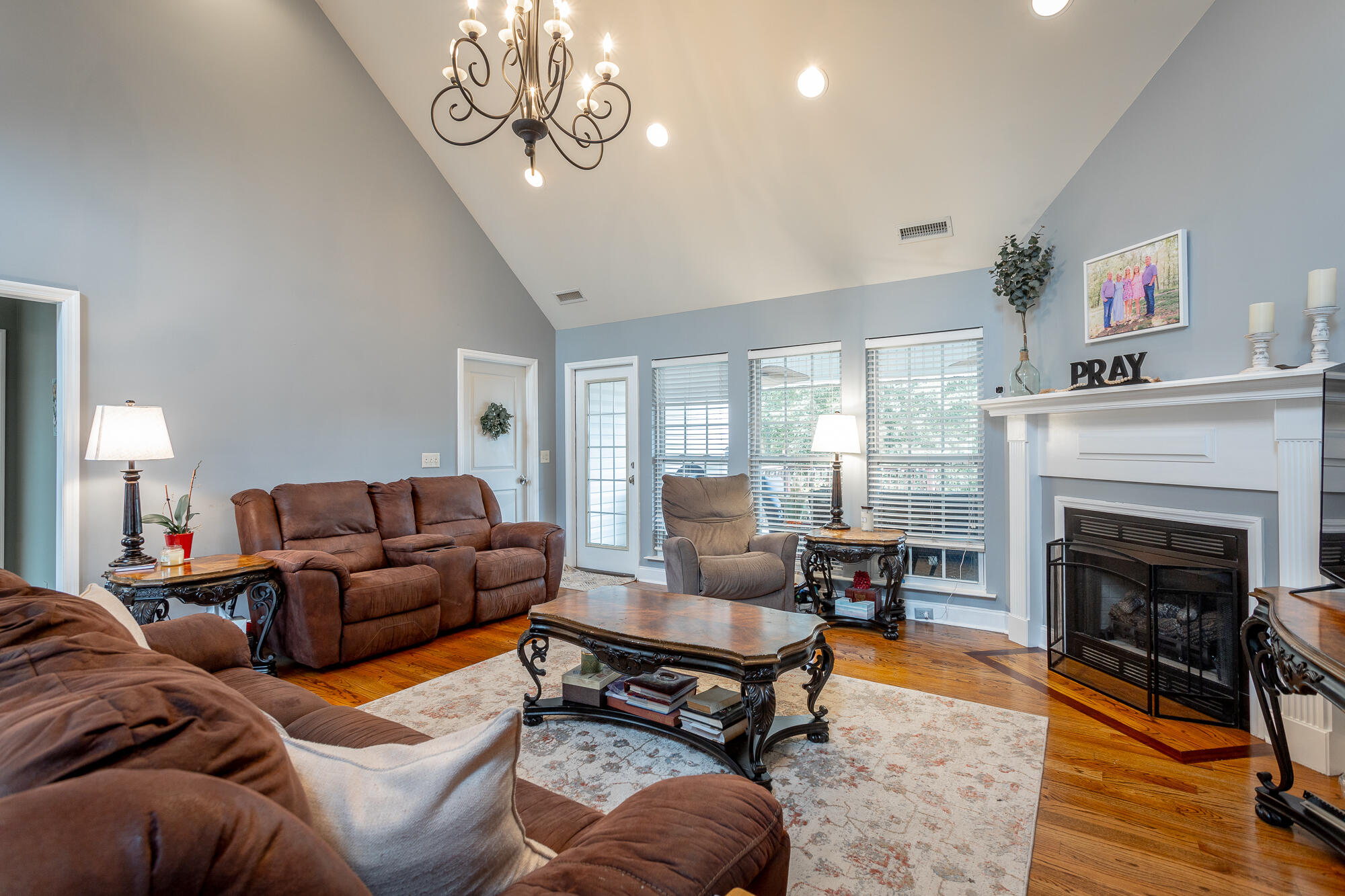 646 Hidden Oaks Drive