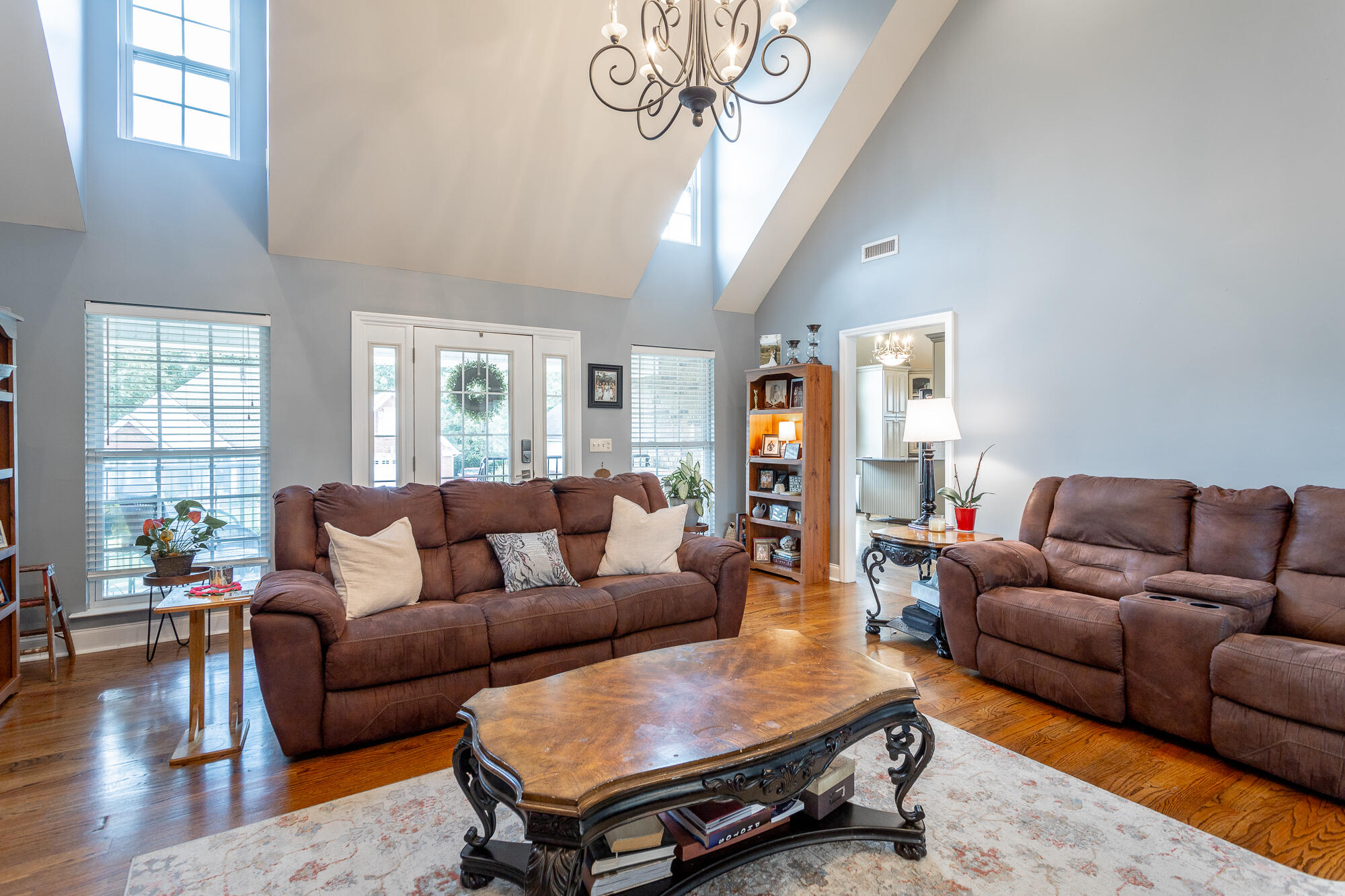 646 Hidden Oaks Drive