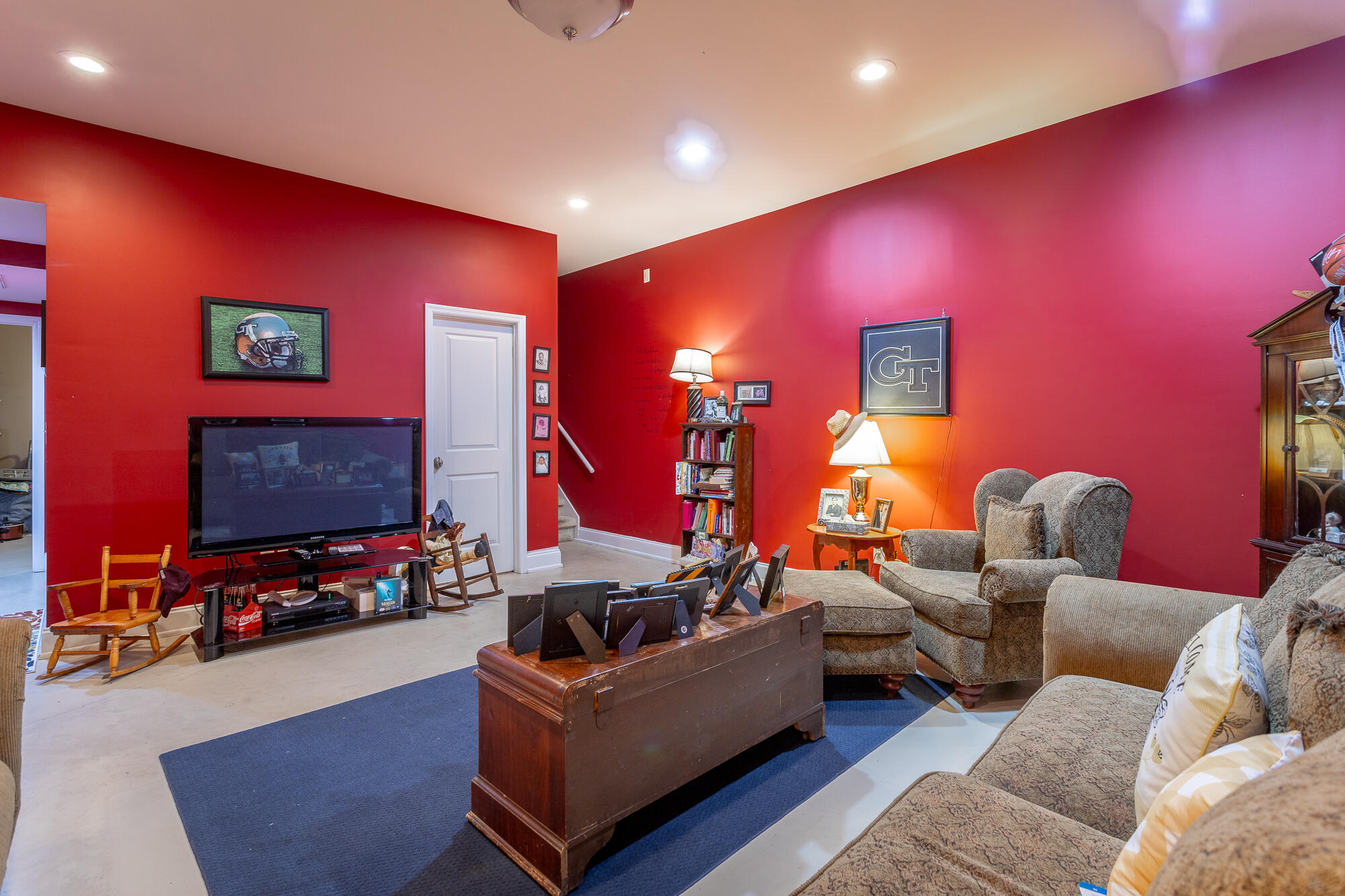 646 Hidden Oaks Drive