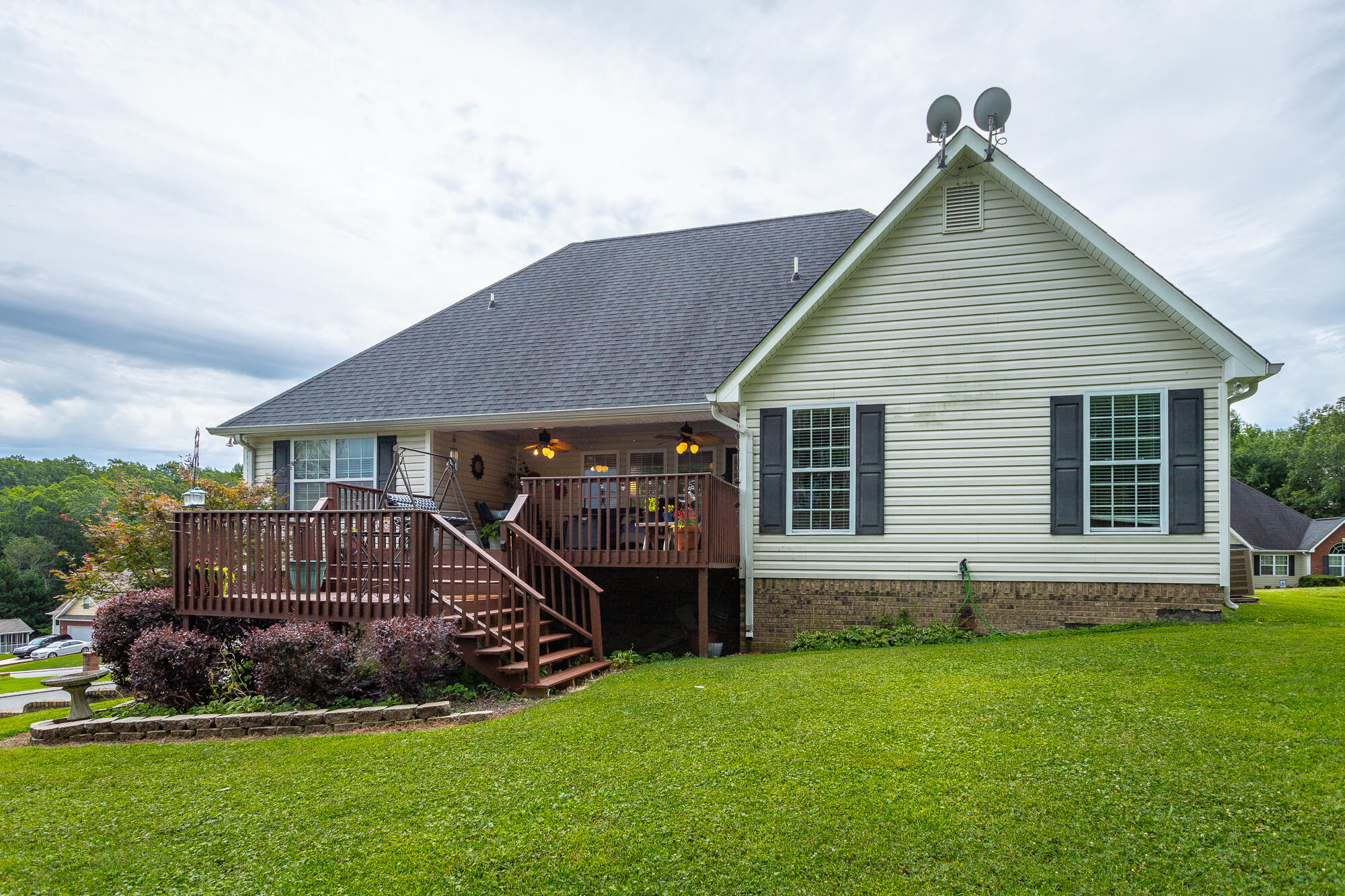 646 Hidden Oaks Drive