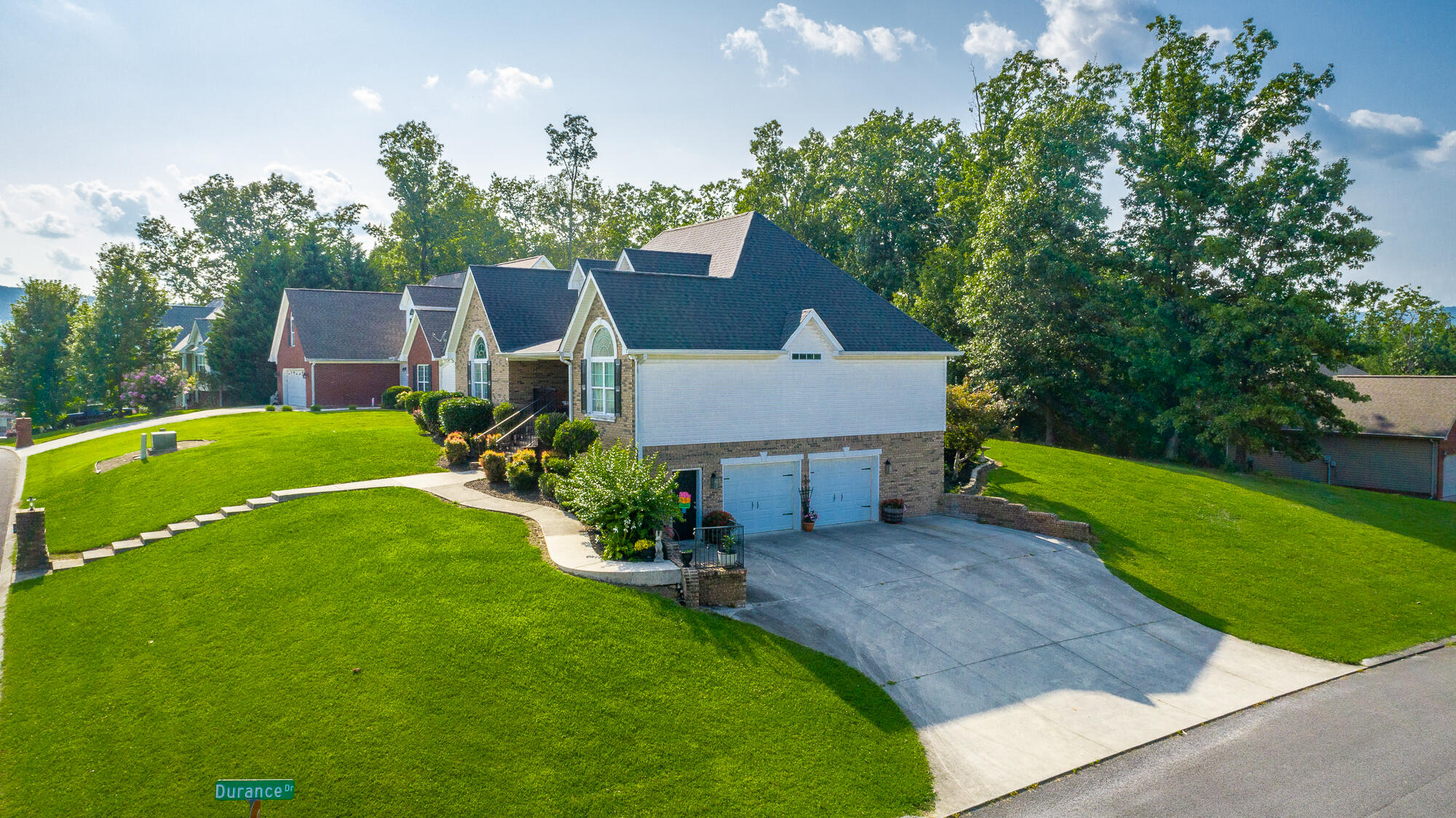 646 Hidden Oaks Drive
