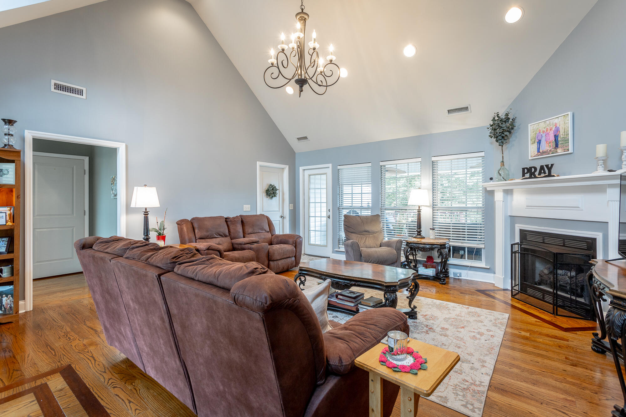 646 Hidden Oaks Drive