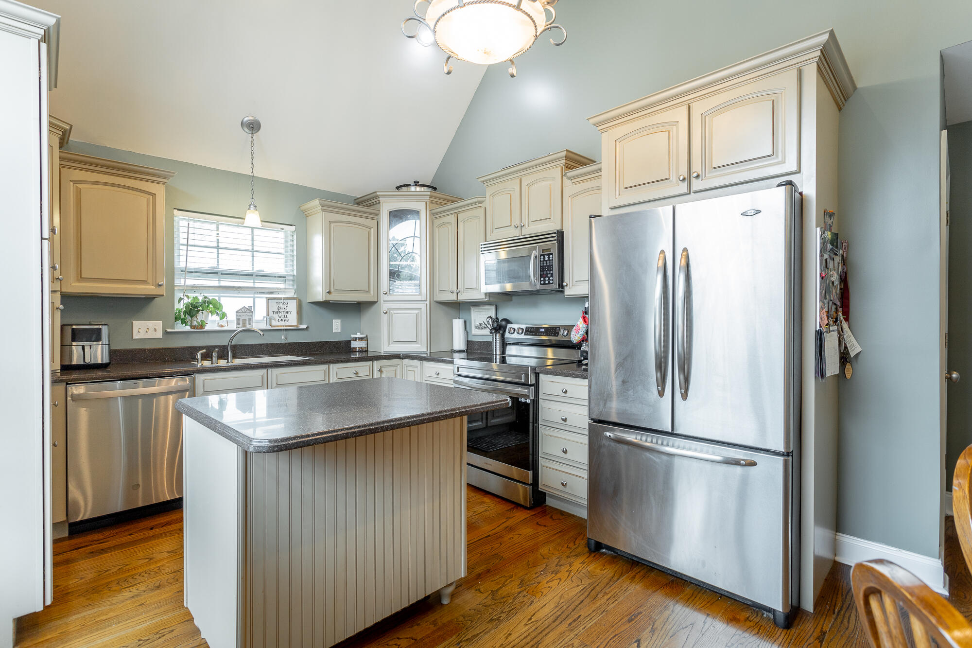 646 Hidden Oaks Drive