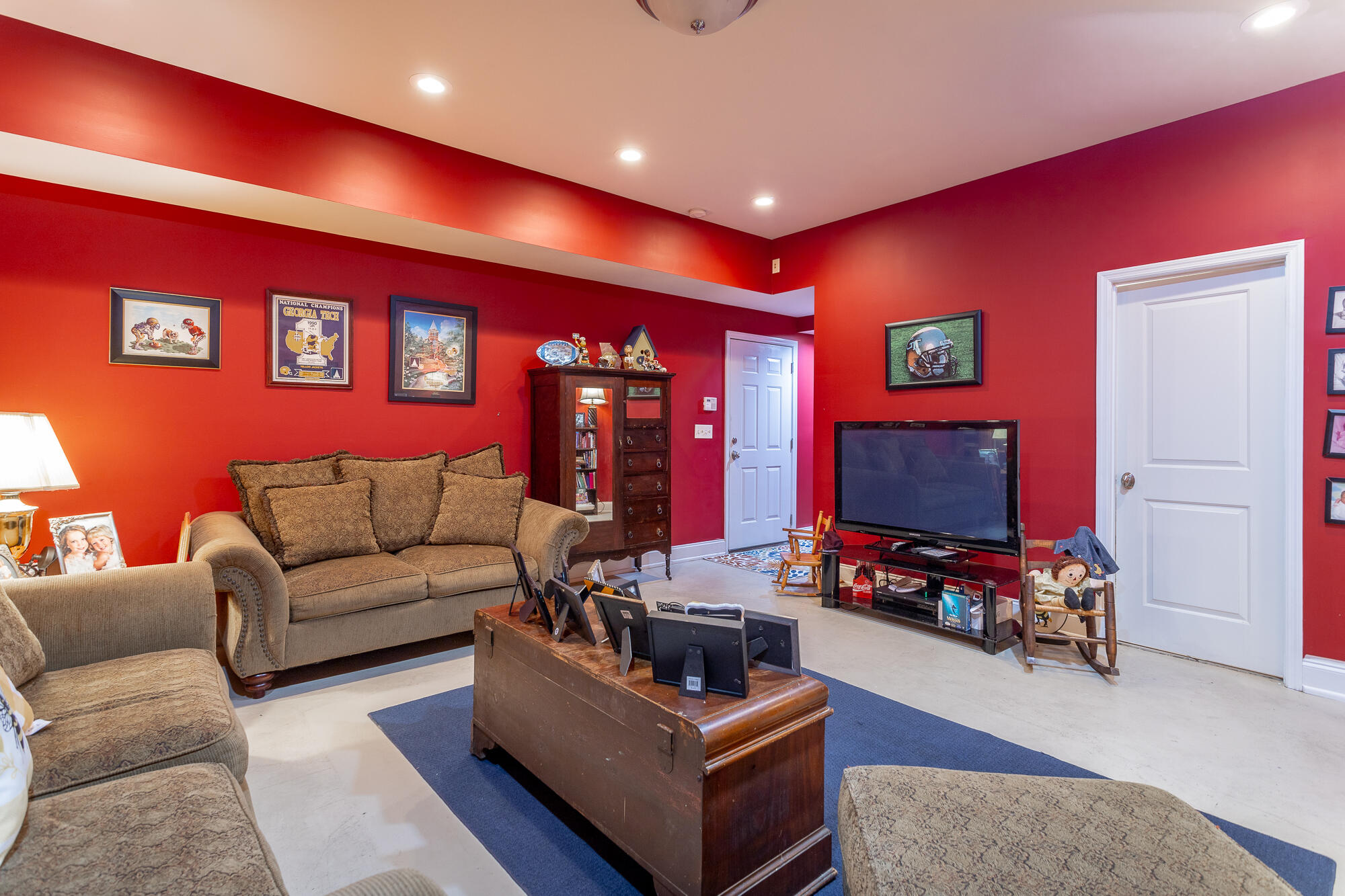 646 Hidden Oaks Drive