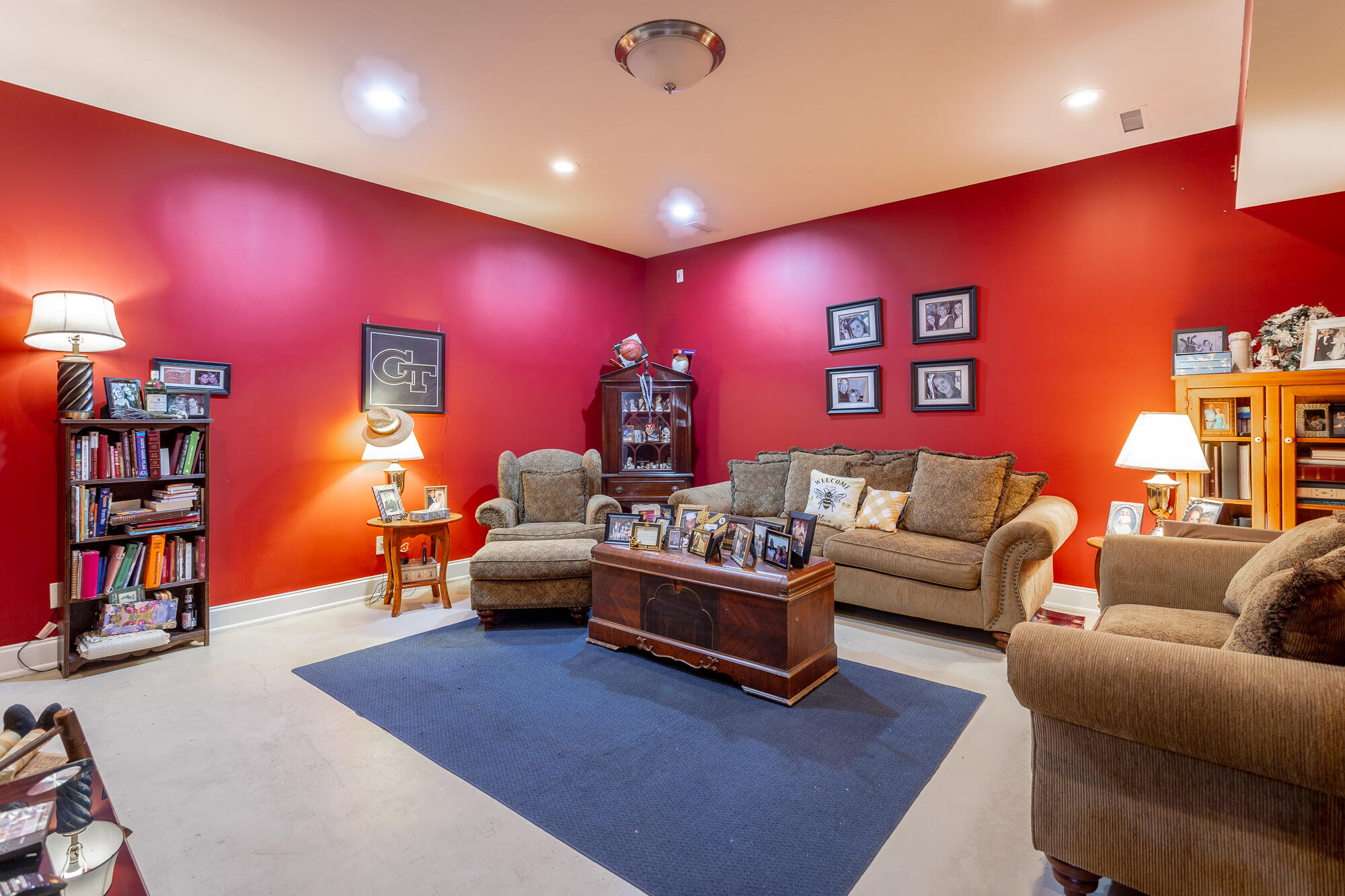 646 Hidden Oaks Drive