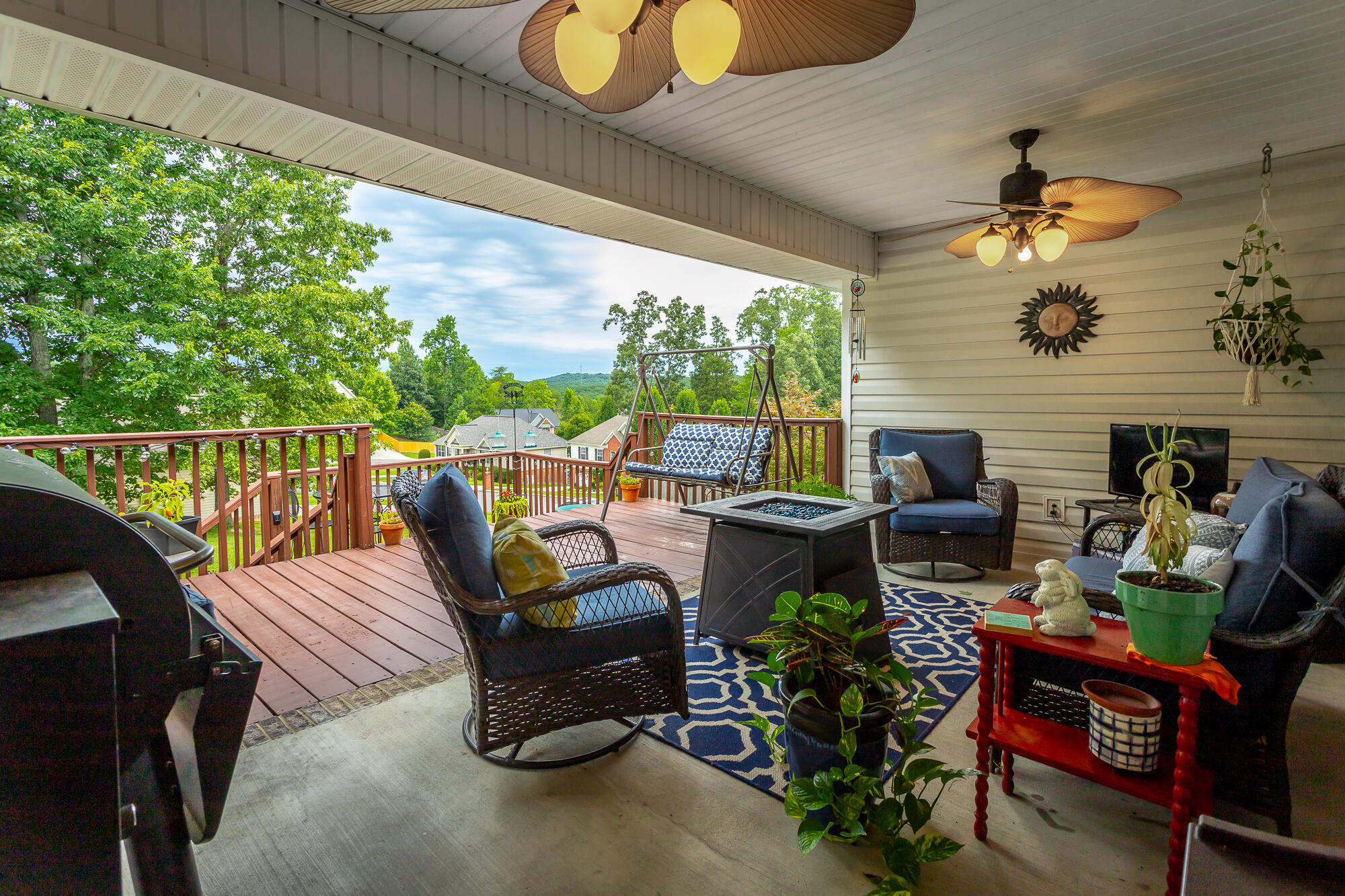 646 Hidden Oaks Drive