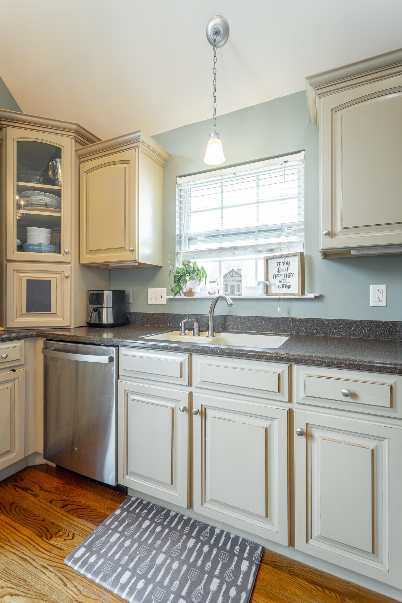 646 Hidden Oaks Drive