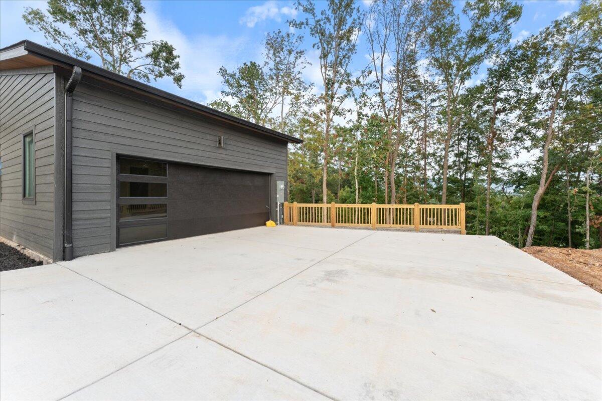 8514 Snow Hill Road
