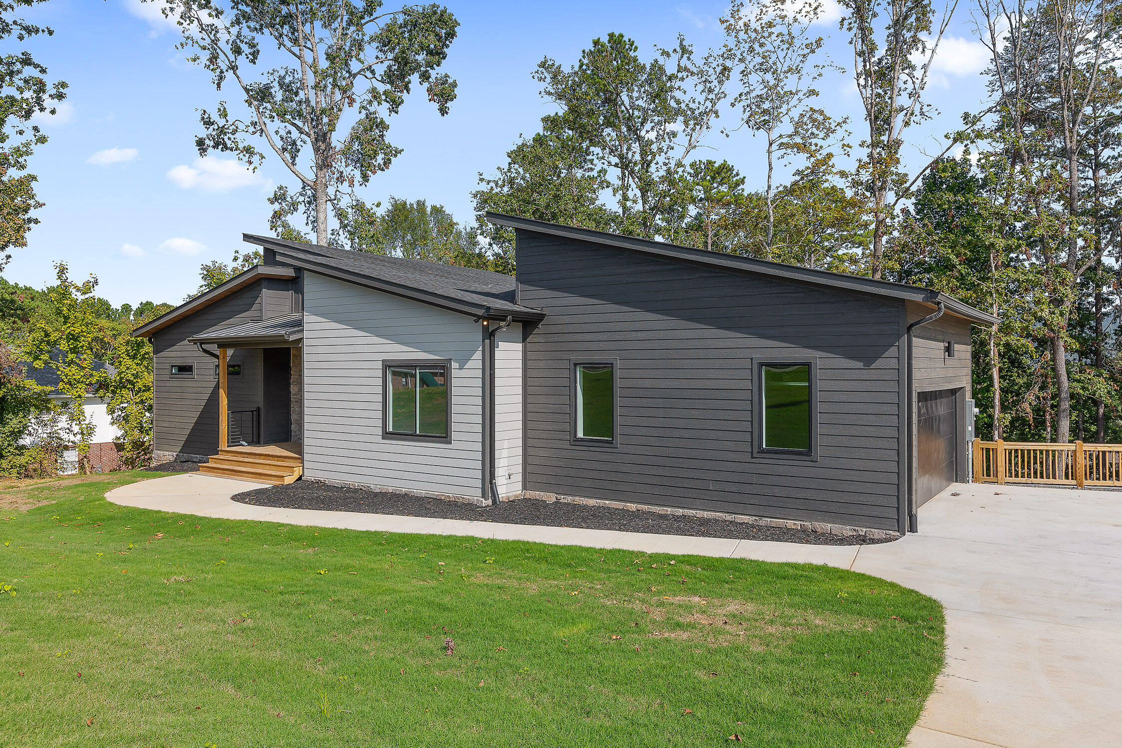 8514 Snow Hill Road
