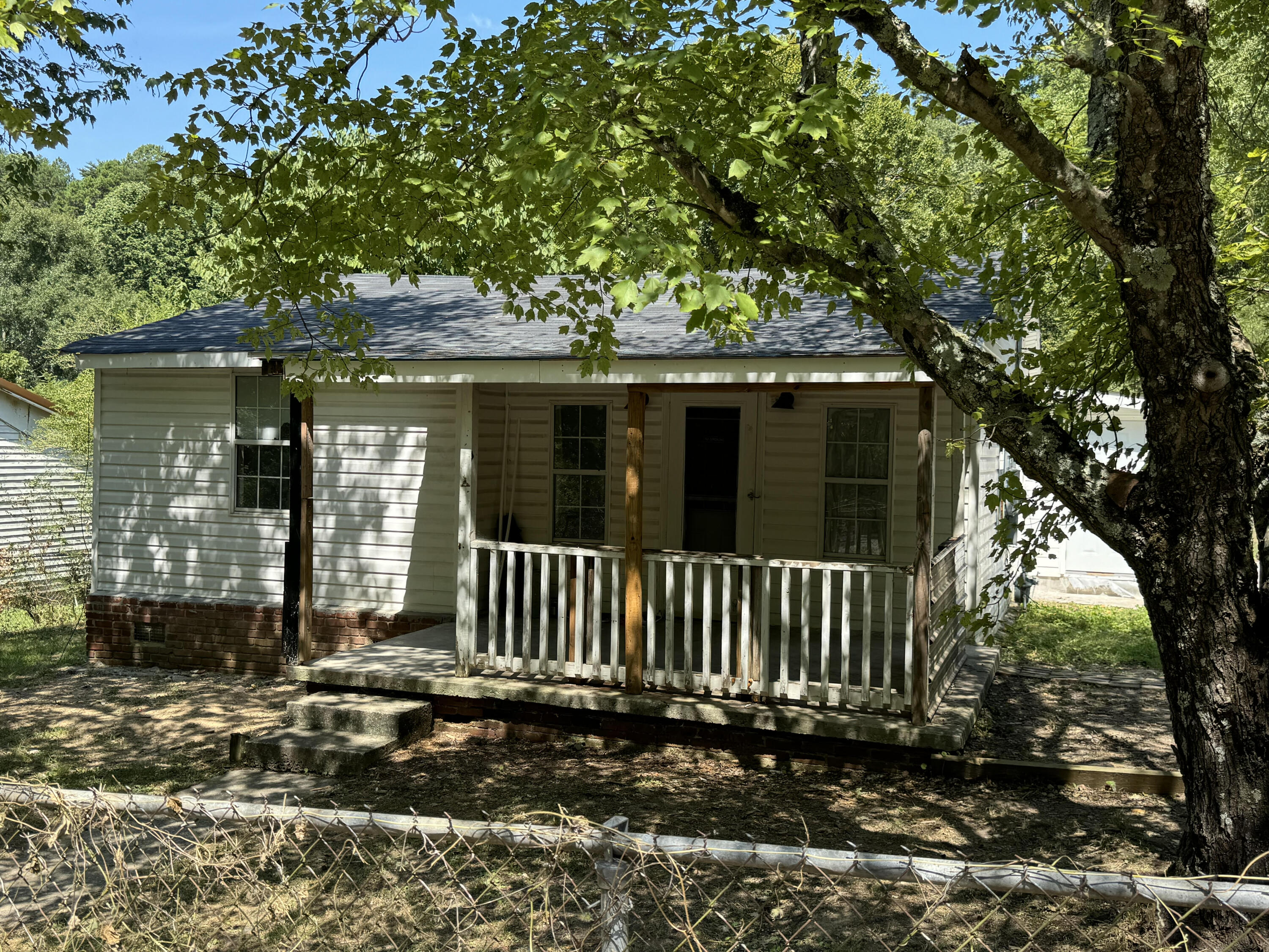 613 Bradley Avenue, LaFayette