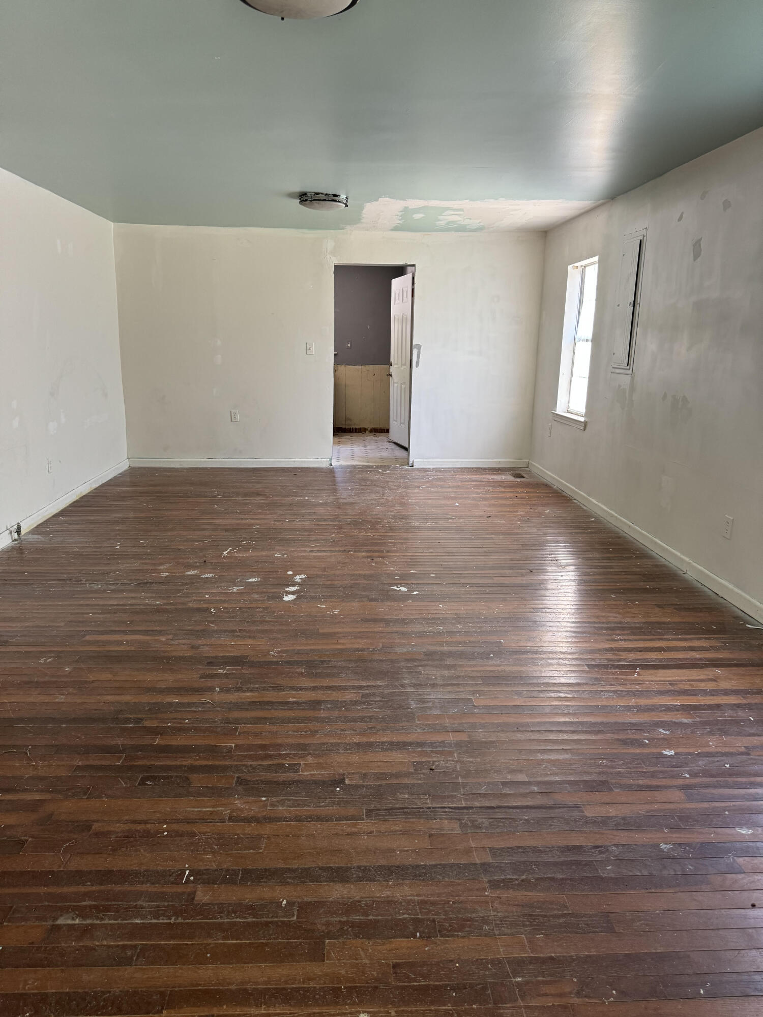 613 Bradley Avenue, LaFayette