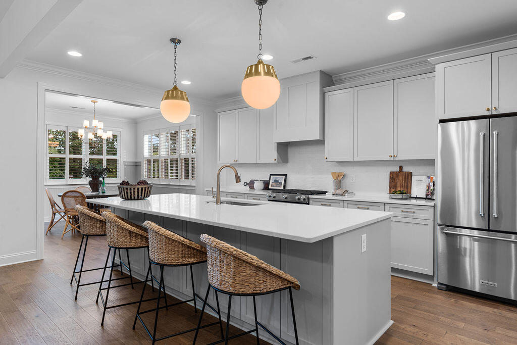 4763 Amethyst Road, 887