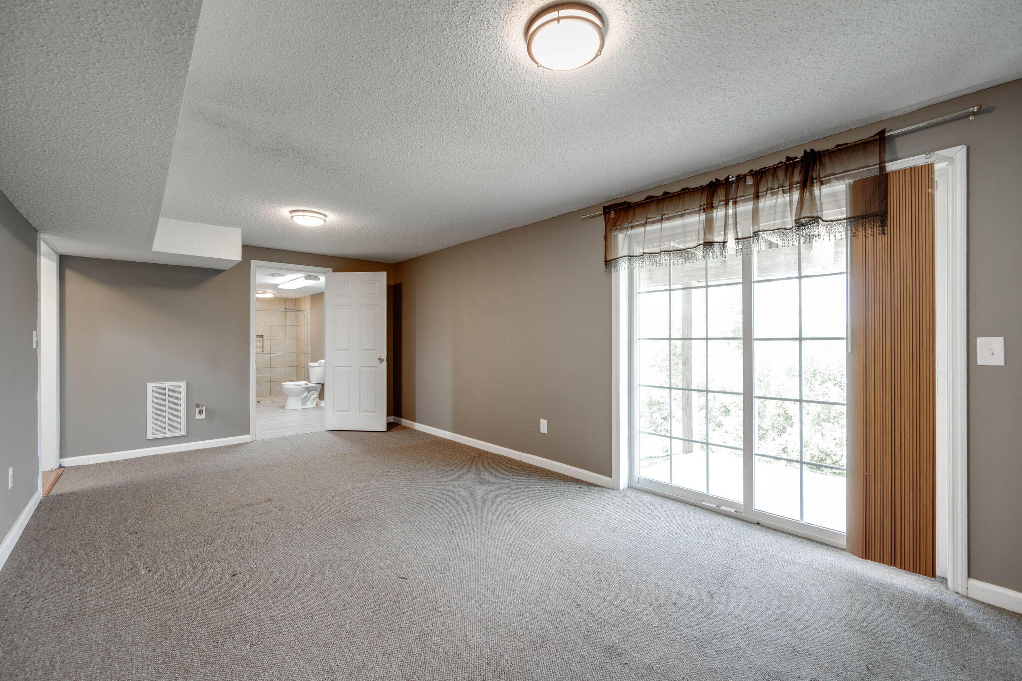 8325 Harvest Oak Lane