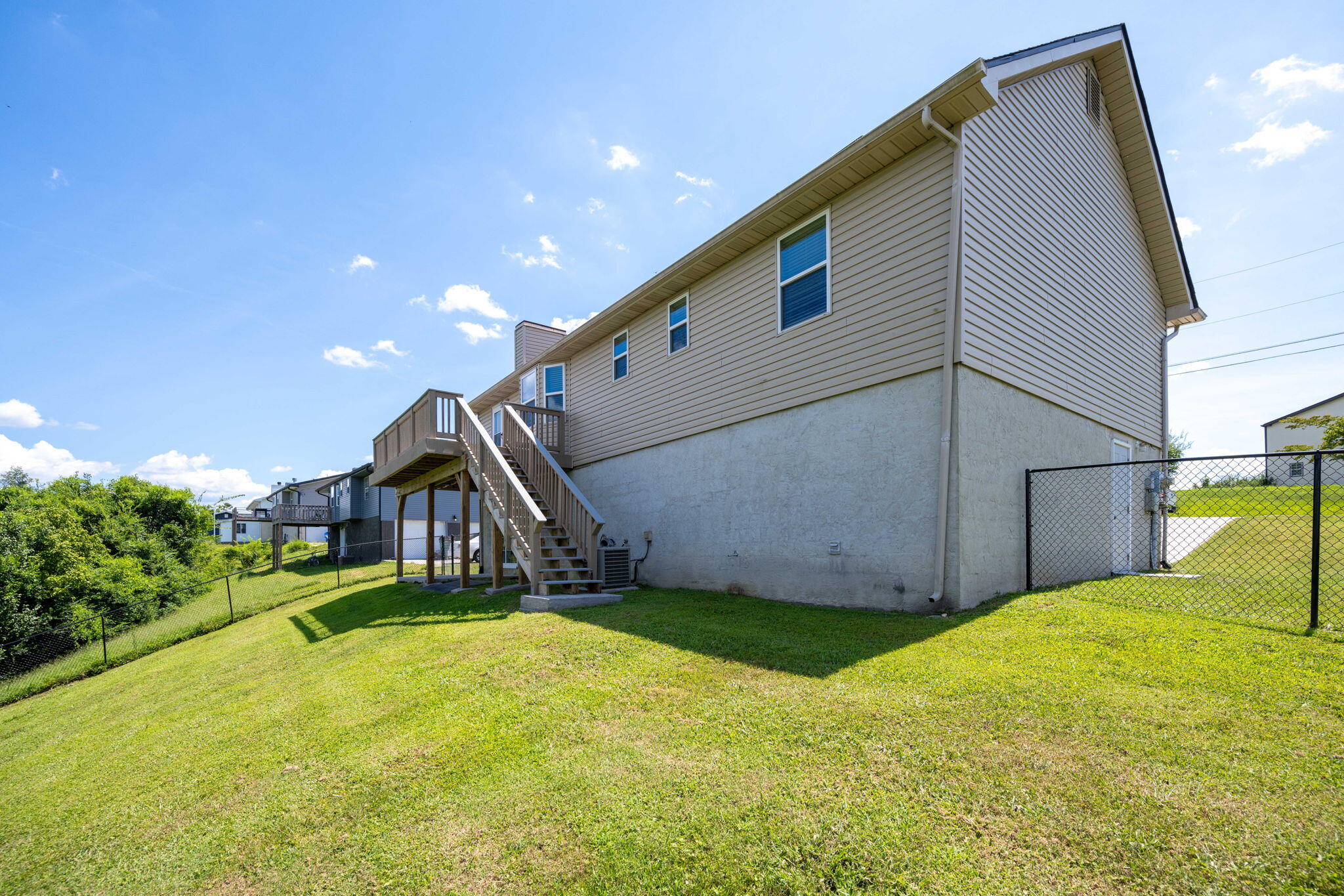 8325 Harvest Oak Lane