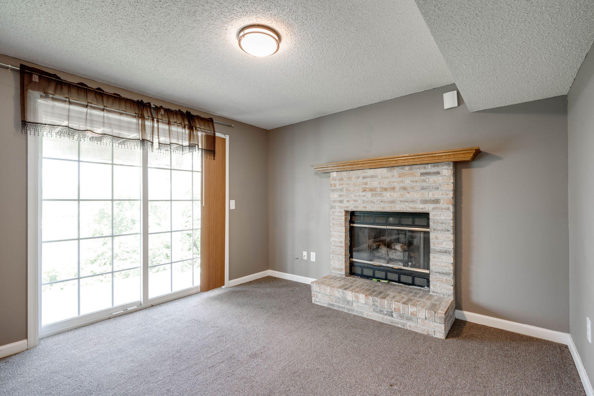 8325 Harvest Oak Lane