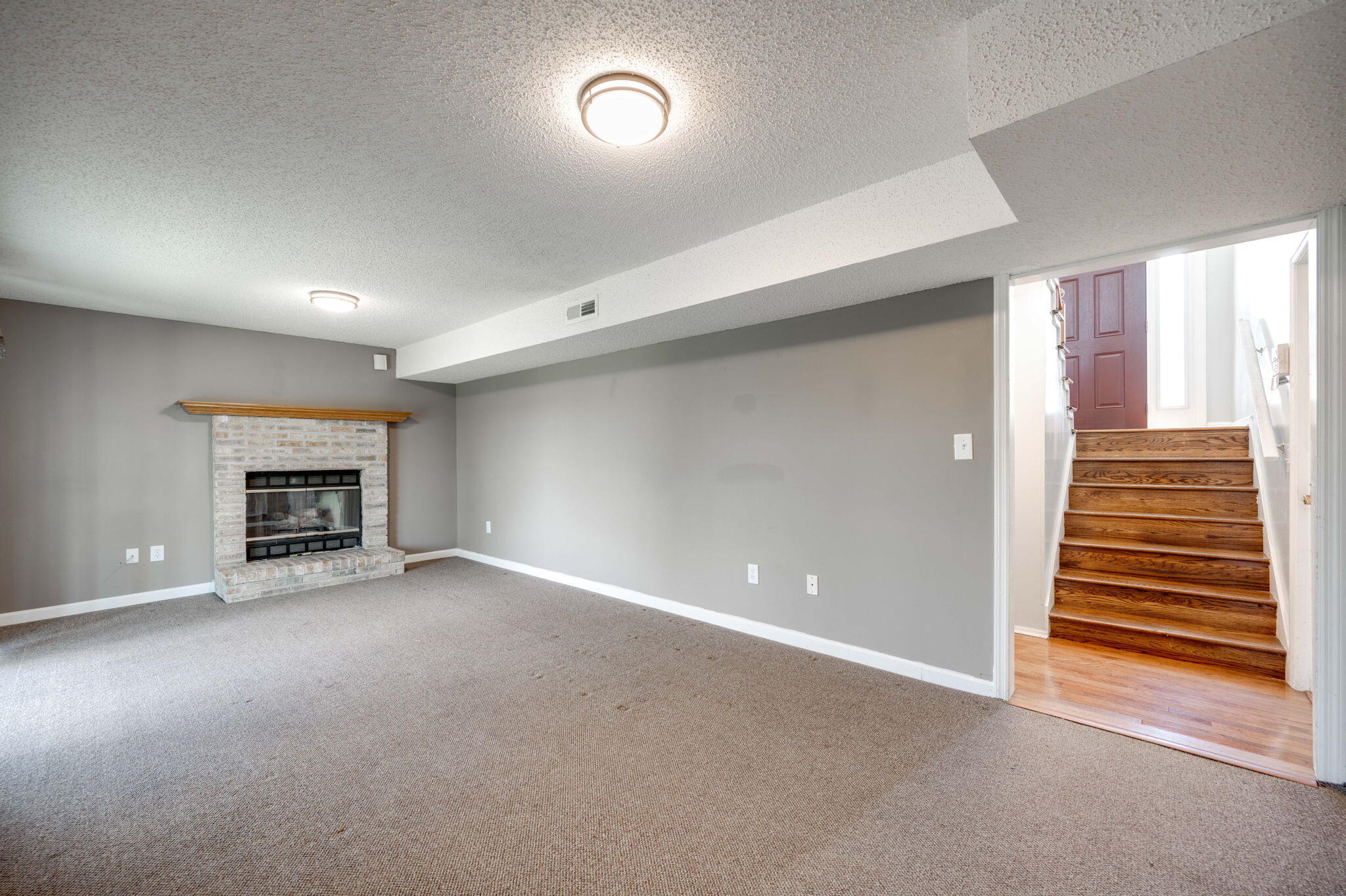 8325 Harvest Oak Lane