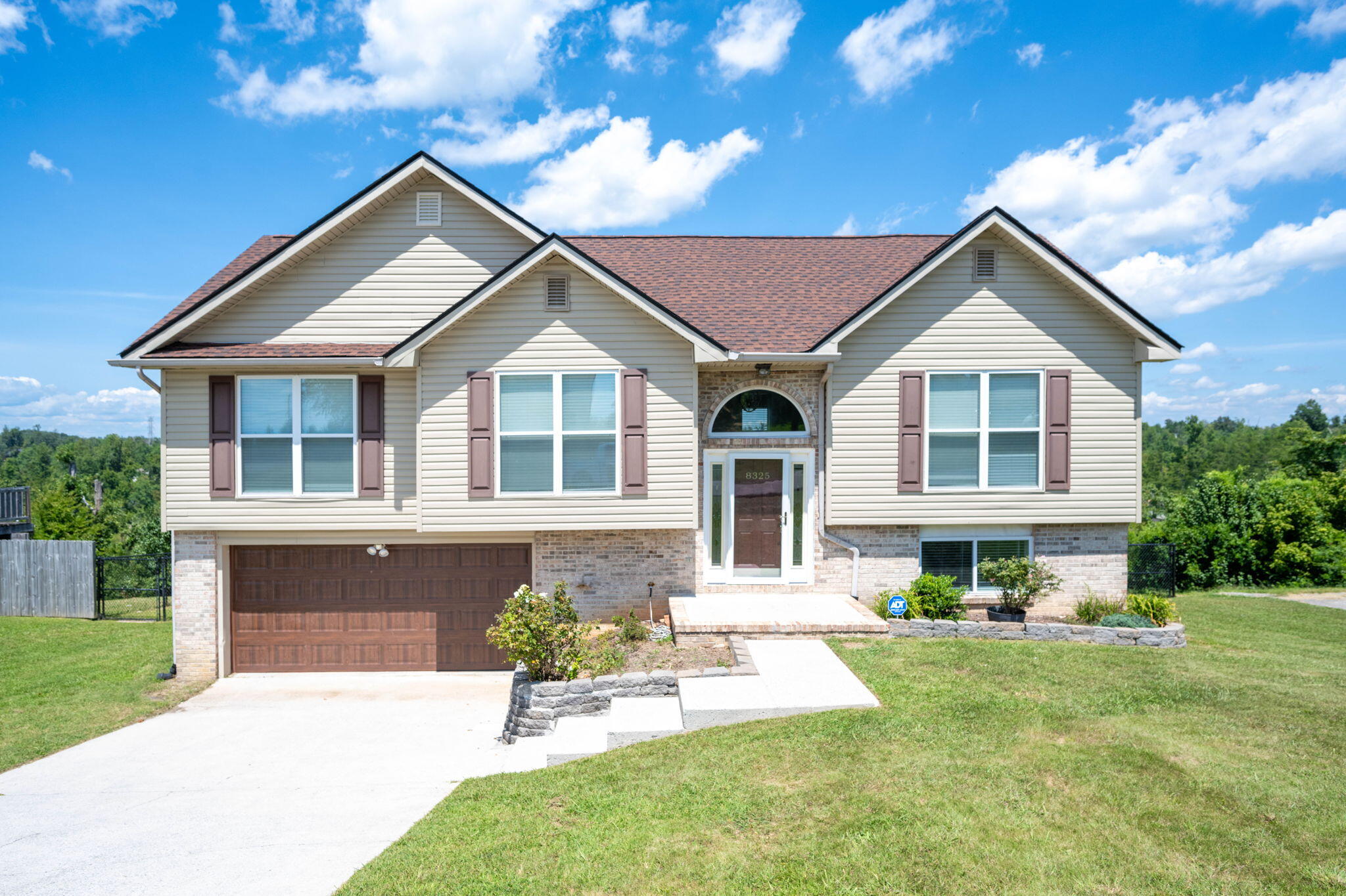 8325 Harvest Oak Lane