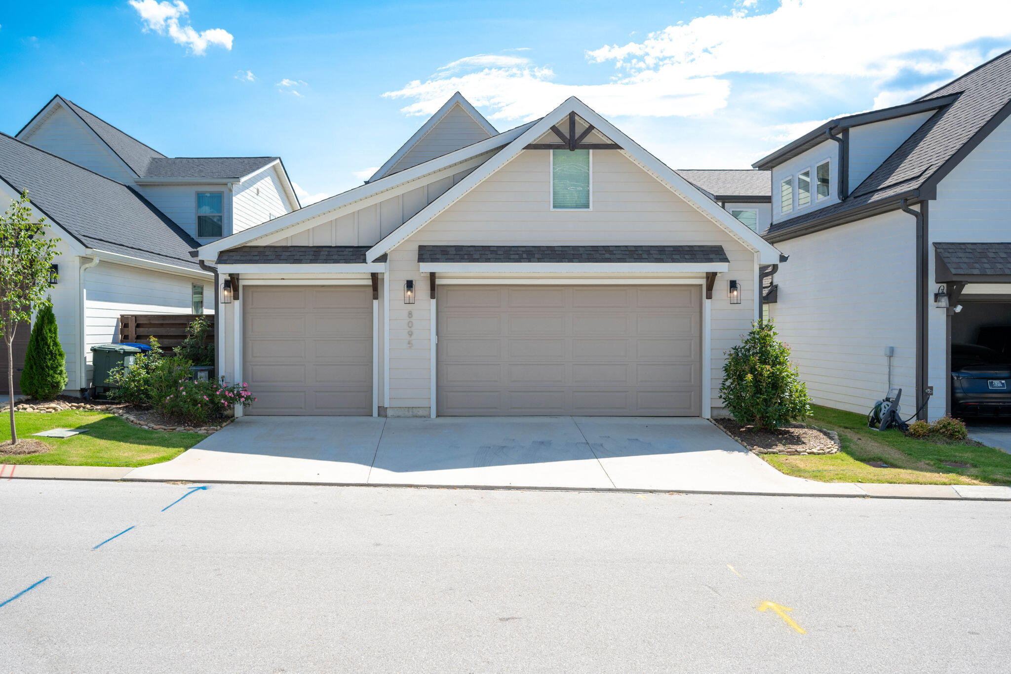 8095 Honeycomb Lane