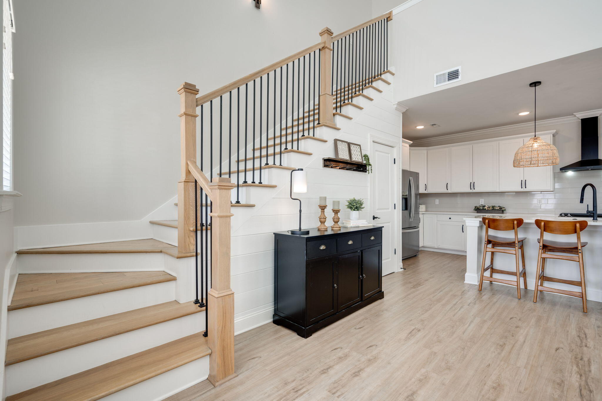 8095 Honeycomb Lane